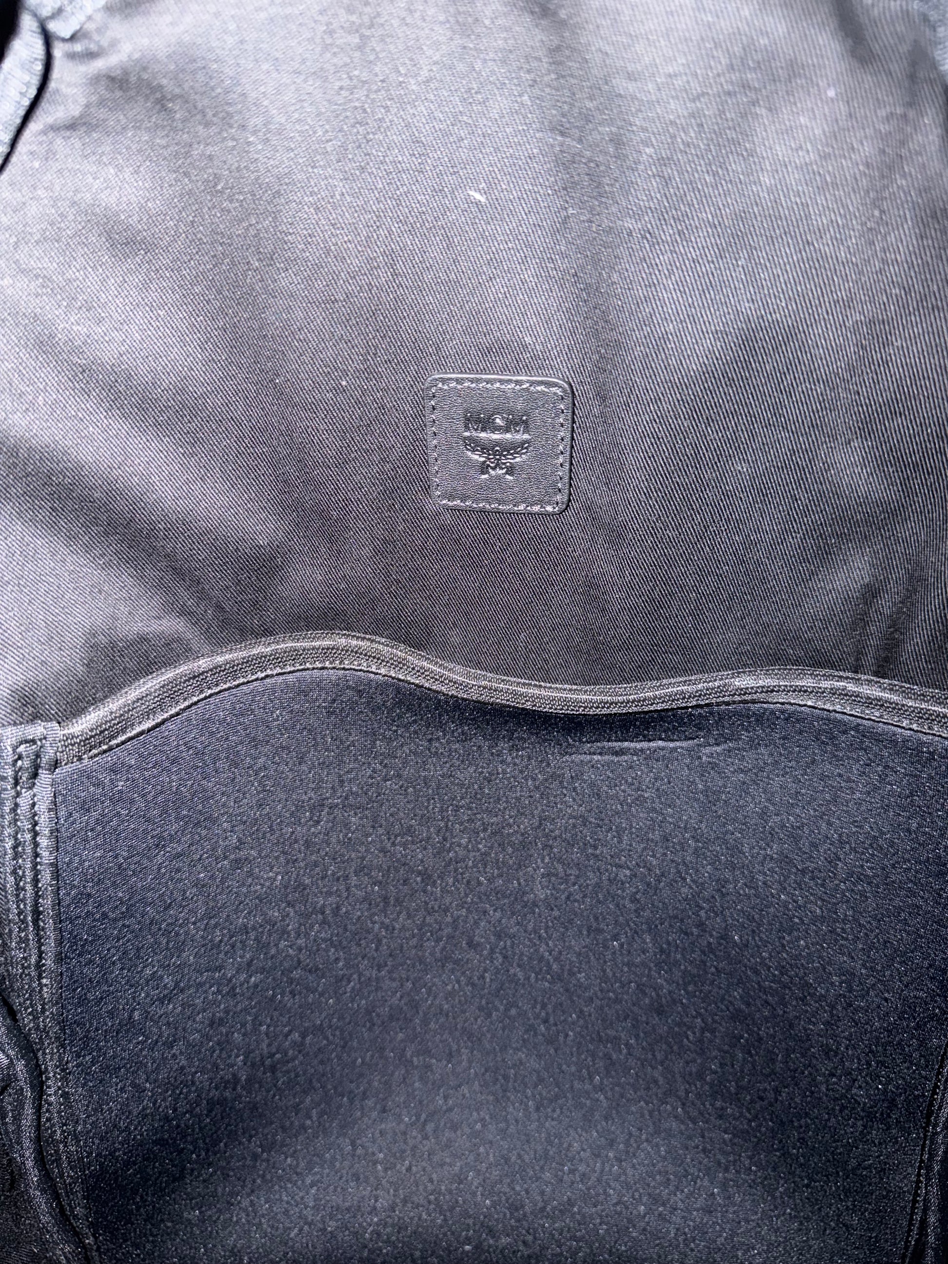 MCM Dietrich Laurel Backpack Visetos White Logo Medium Black