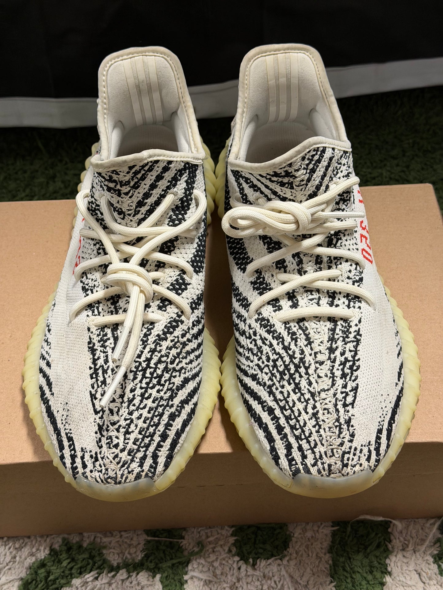 adidas Yeezy Boost 350 V2 Zebra
