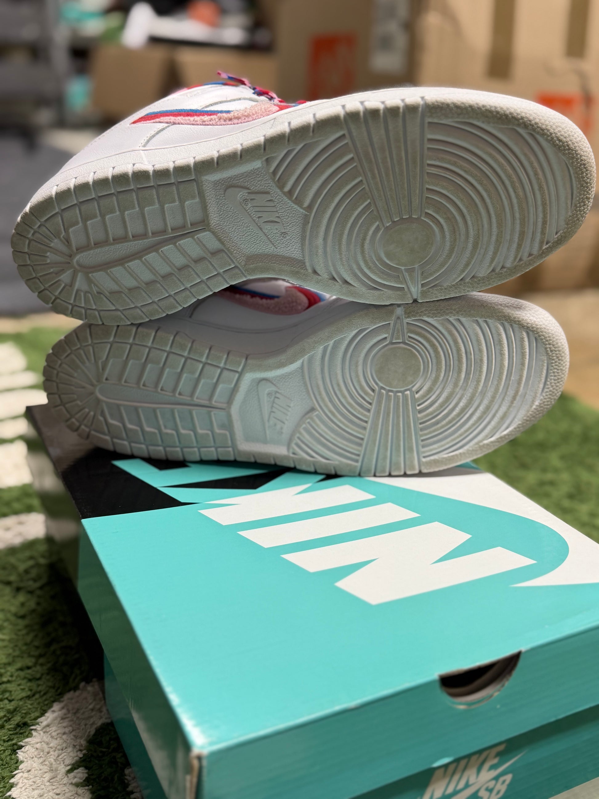 Nike SB Dunk Low Parra