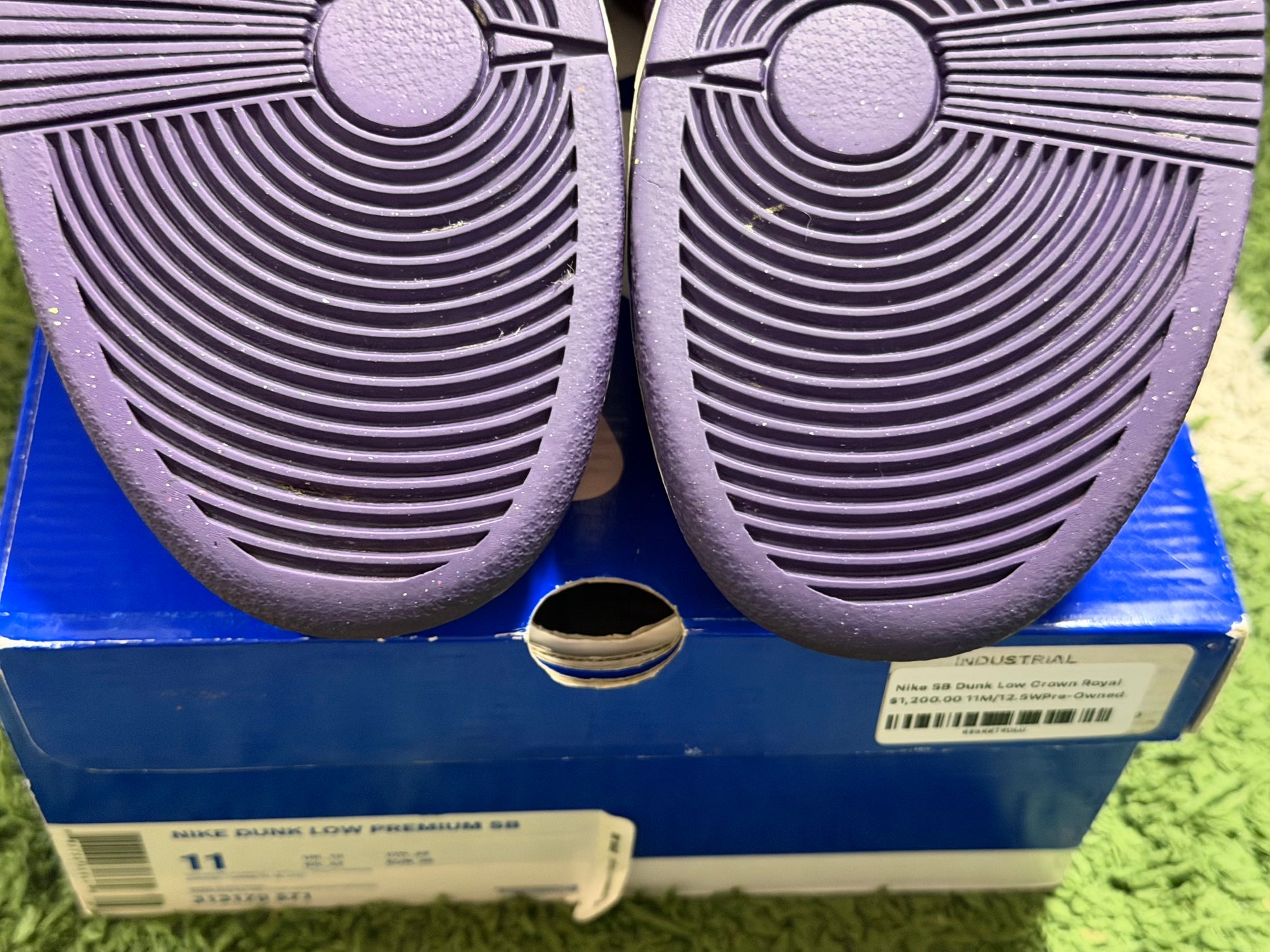 Nike SB Dunk Low Crown Royal