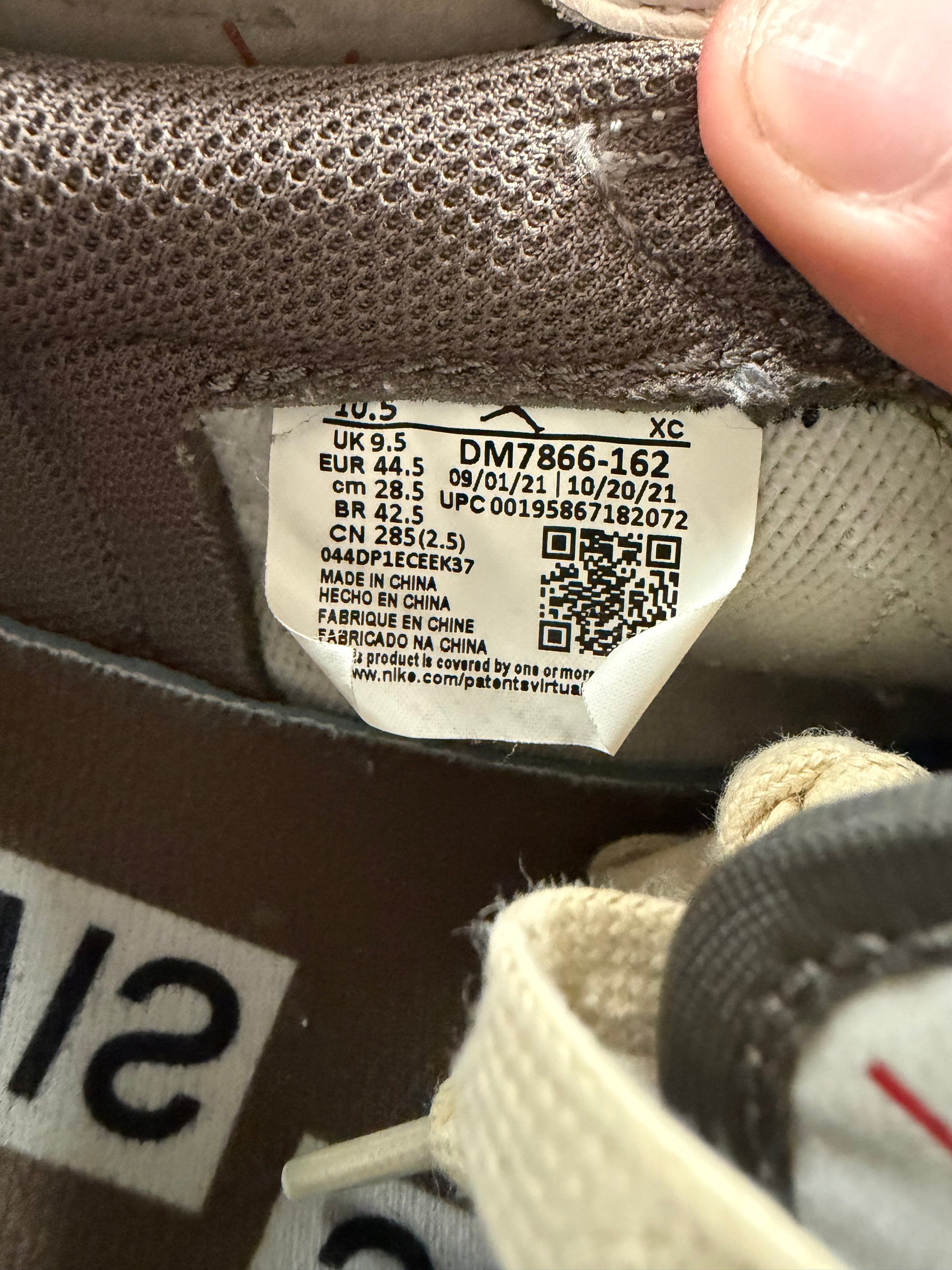 Jordan 1 Retro Low OG SP Travis Scott Reverse Mocha