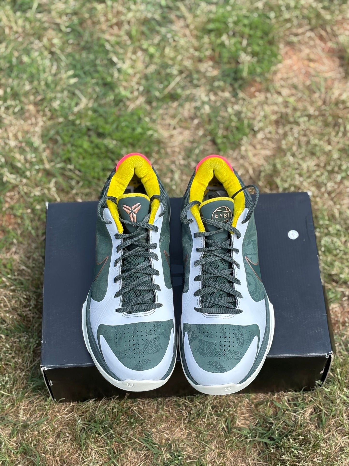 Nike Kobe 5 “EYBL Girls” Size 10M