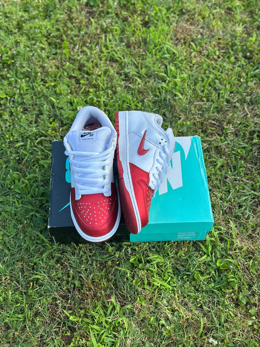 Nike SB Dunk Low “ Supreme Jewel Swoosh Red” Size 8.5M