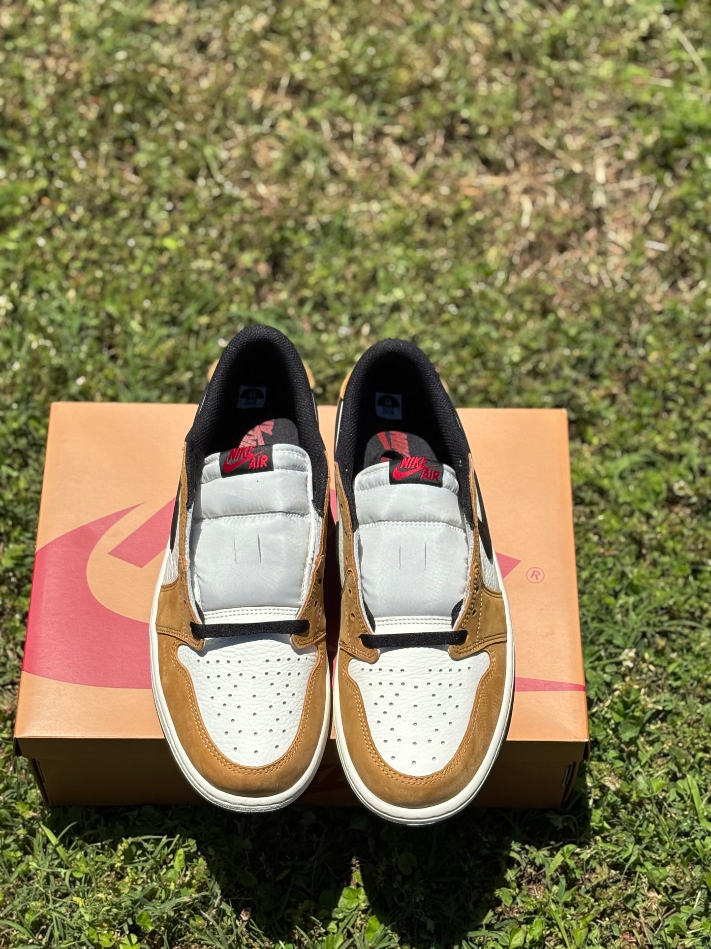 Jordan 1 Low “Rookie Of The Year” Size 11M