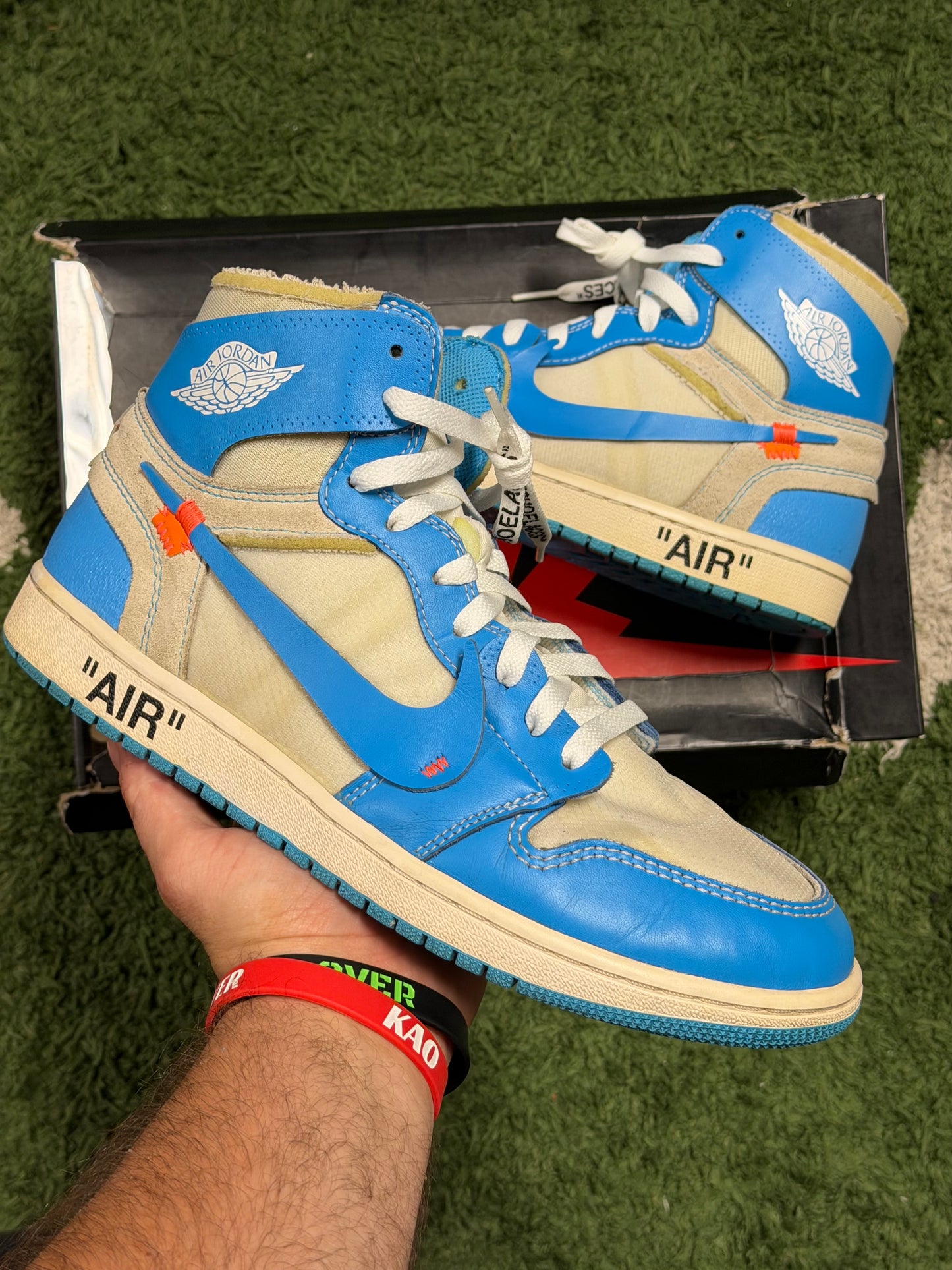 Jordan 1 Retro High Off-White University Blue