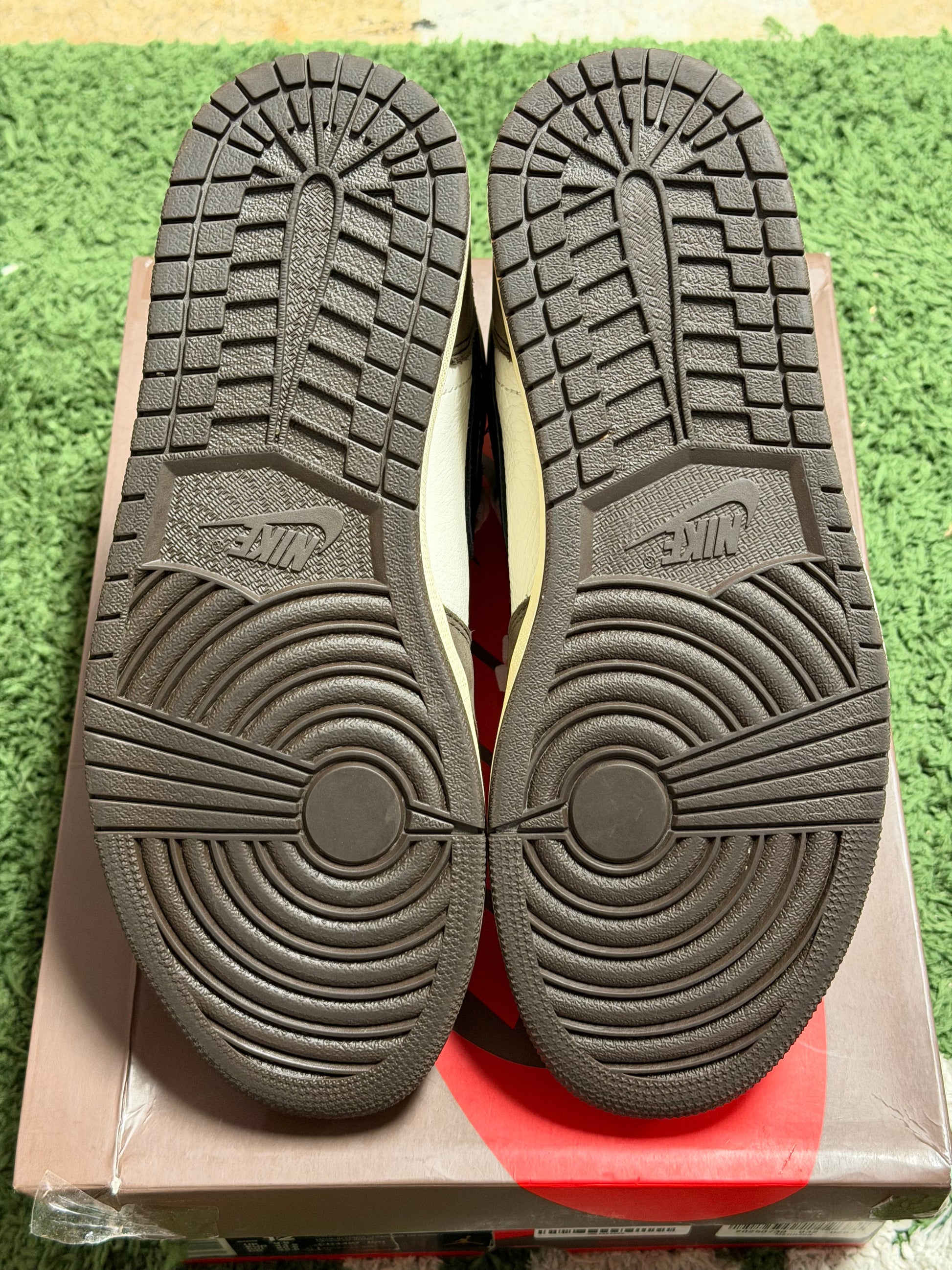 Jordan 1 Retro High OG SP Travis Scott Mocha