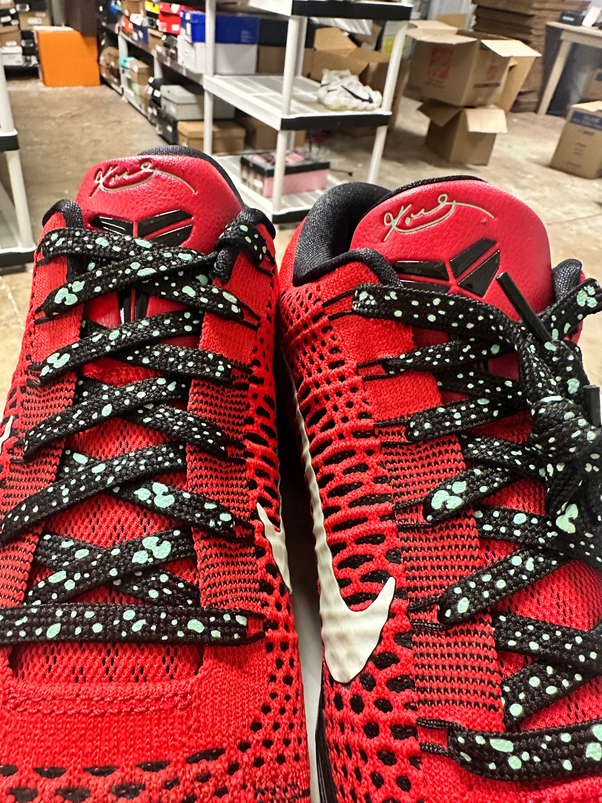 NIKE KOBE 9 ELITE LOW UNIVERSITY RED