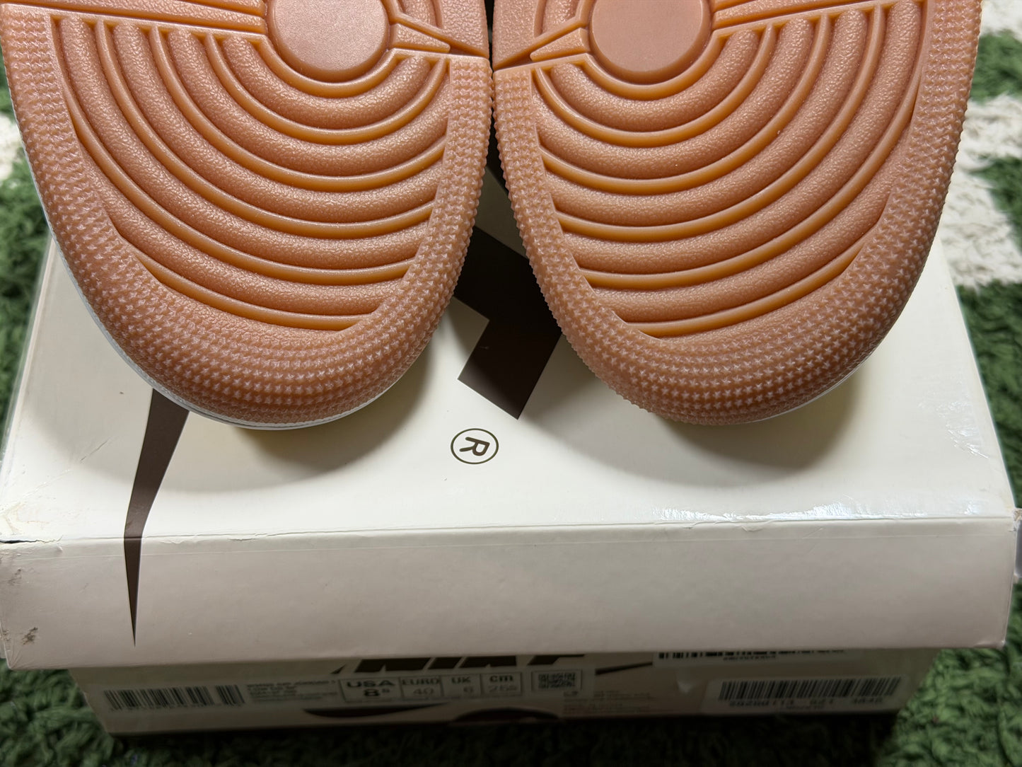 Jordan 1 Retro Low OG SP Travis Scott Canary (Women's)