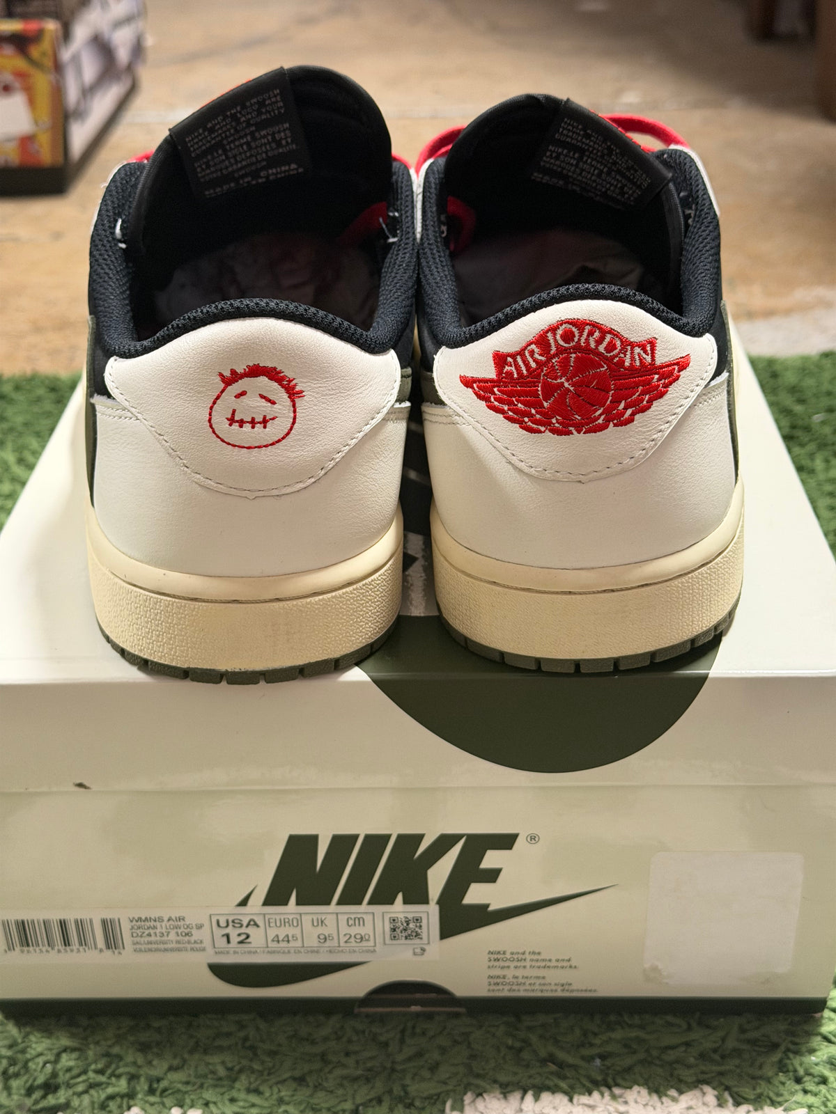 Jordan 1 Retro Low OG SP Travis Scott Olive (Women's)