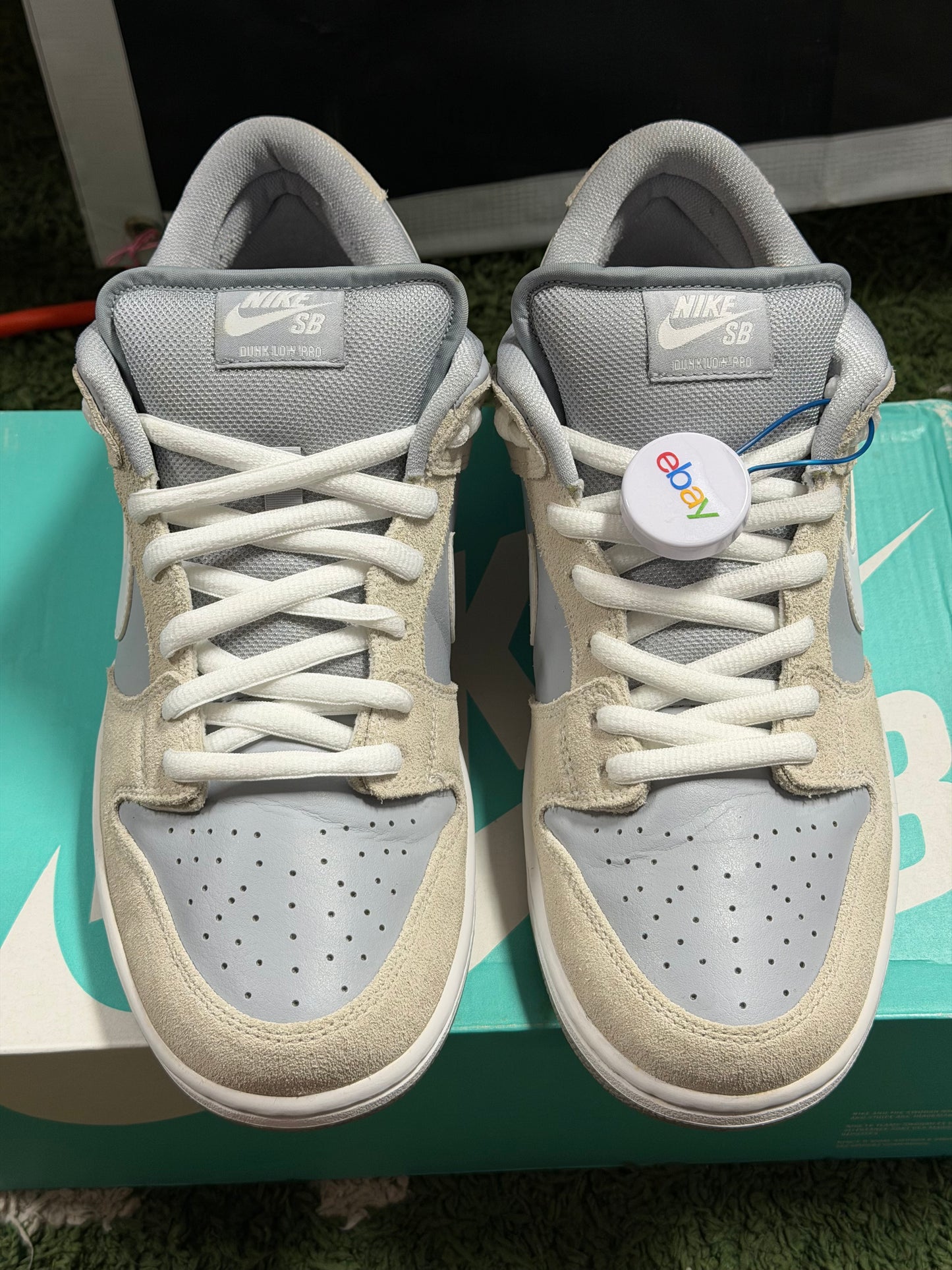 Nike SB Dunk Low Summit White Wolf Grey