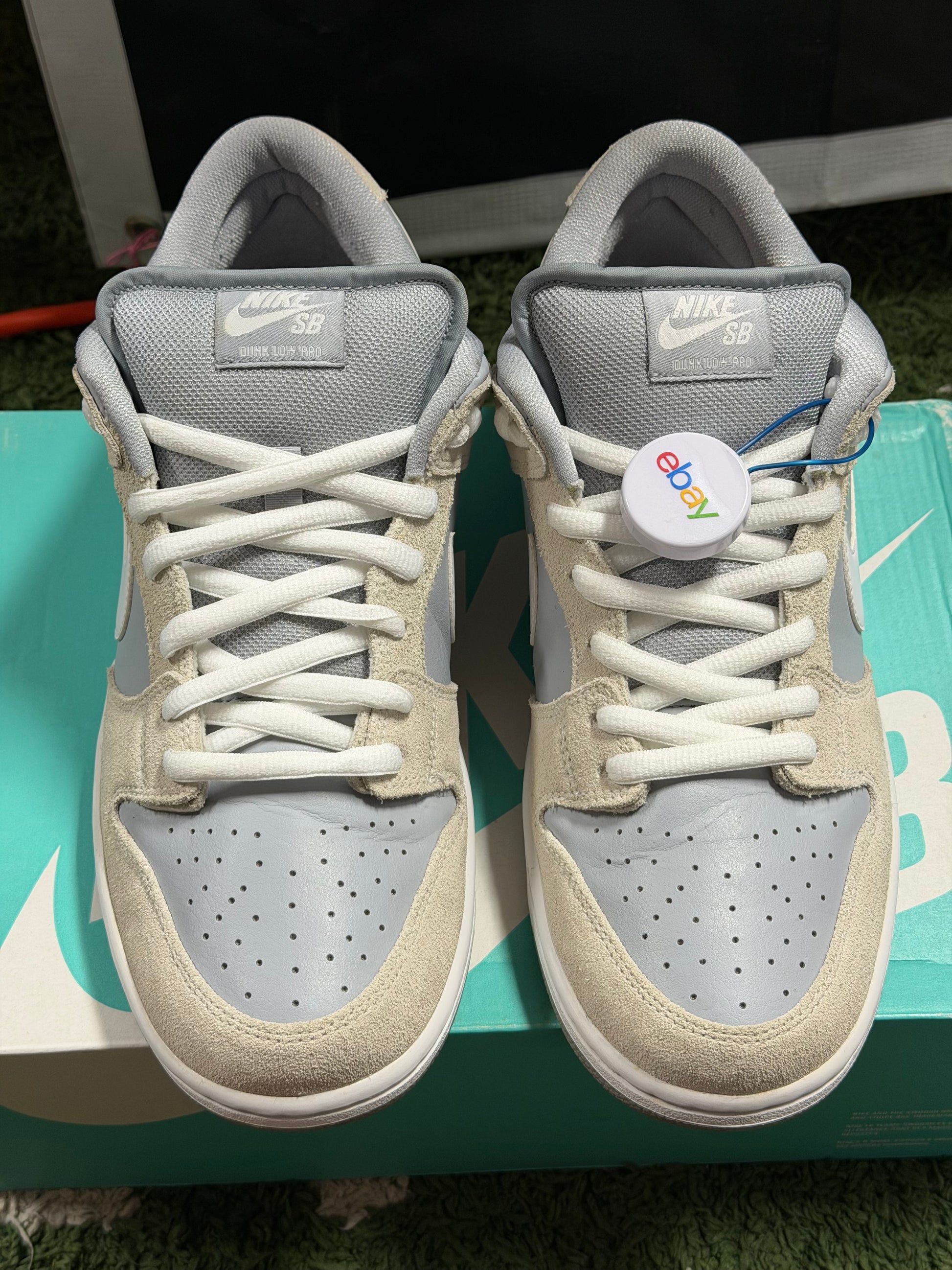 Nike SB Dunk Low Summit White Wolf Grey