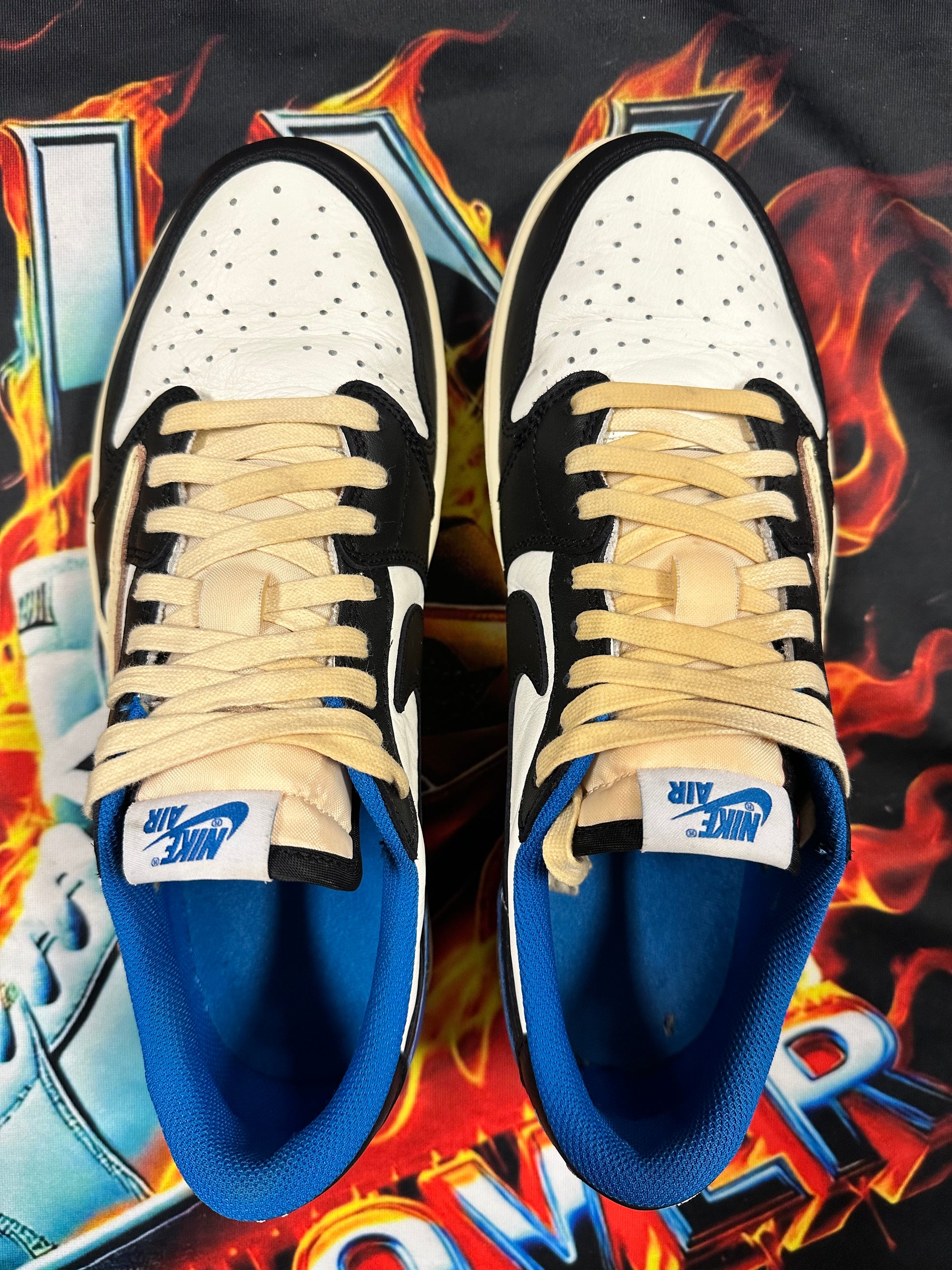 Jordan 1 Retro Low OG SP Fragment x Travis Scott