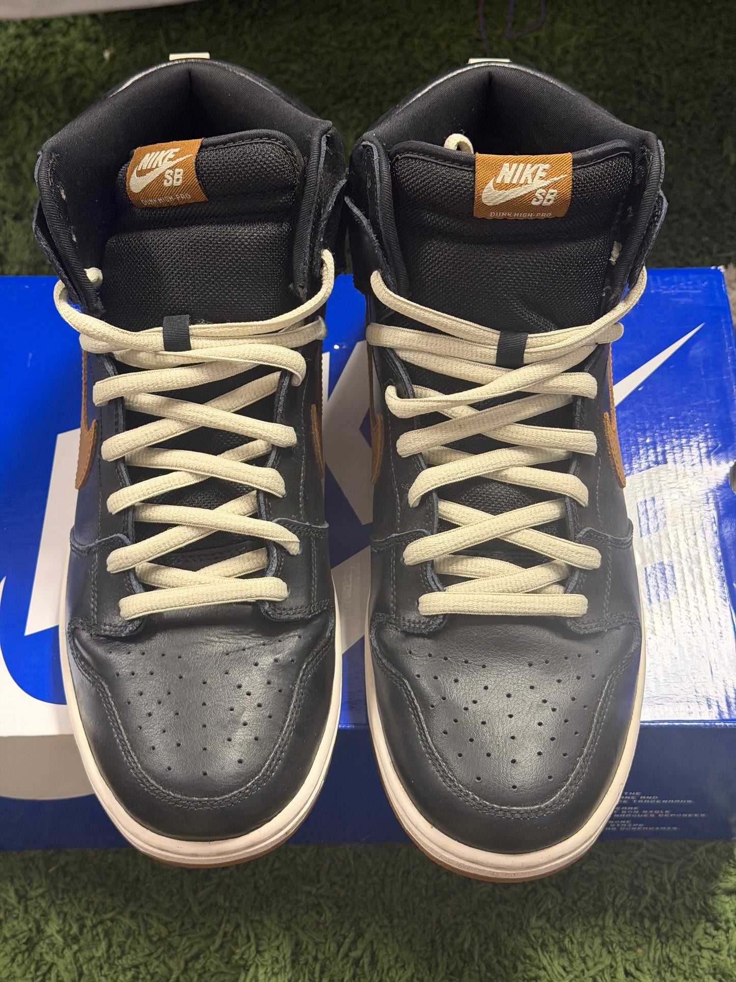 Nike SB Dunk High Guiness