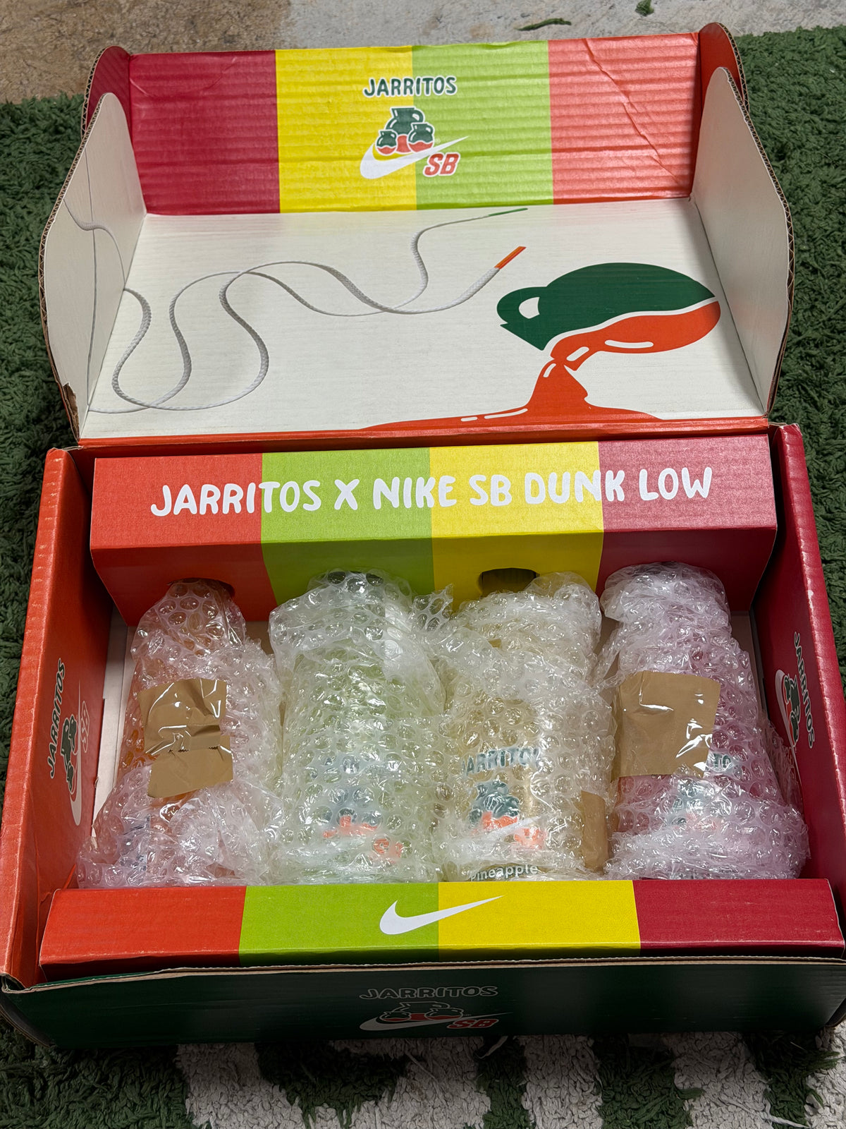 Nike SB Dunk Low Jarritos WITH DRINKS