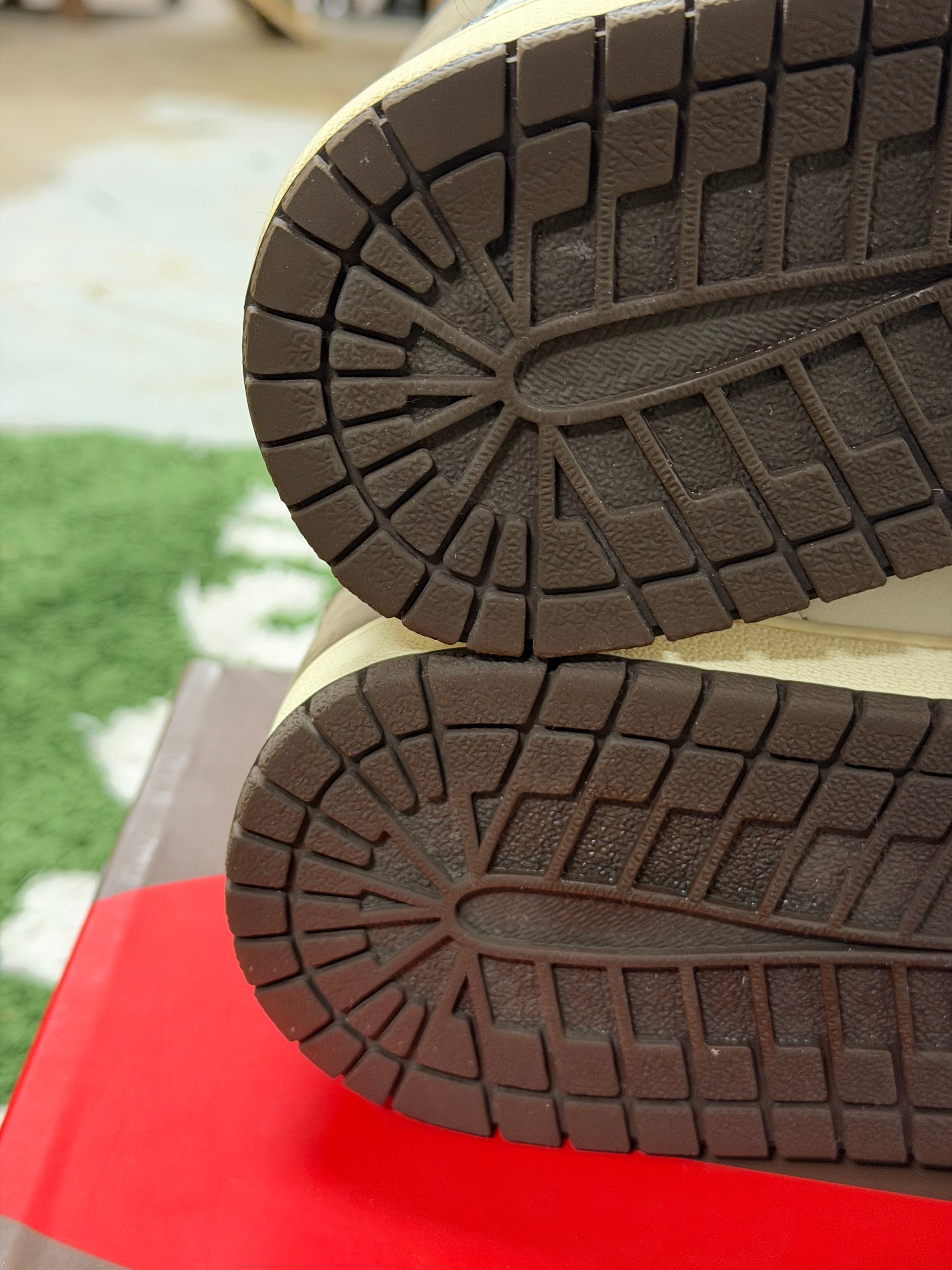 Jordan 1 Retro High OG SP Travis Scott Mocha