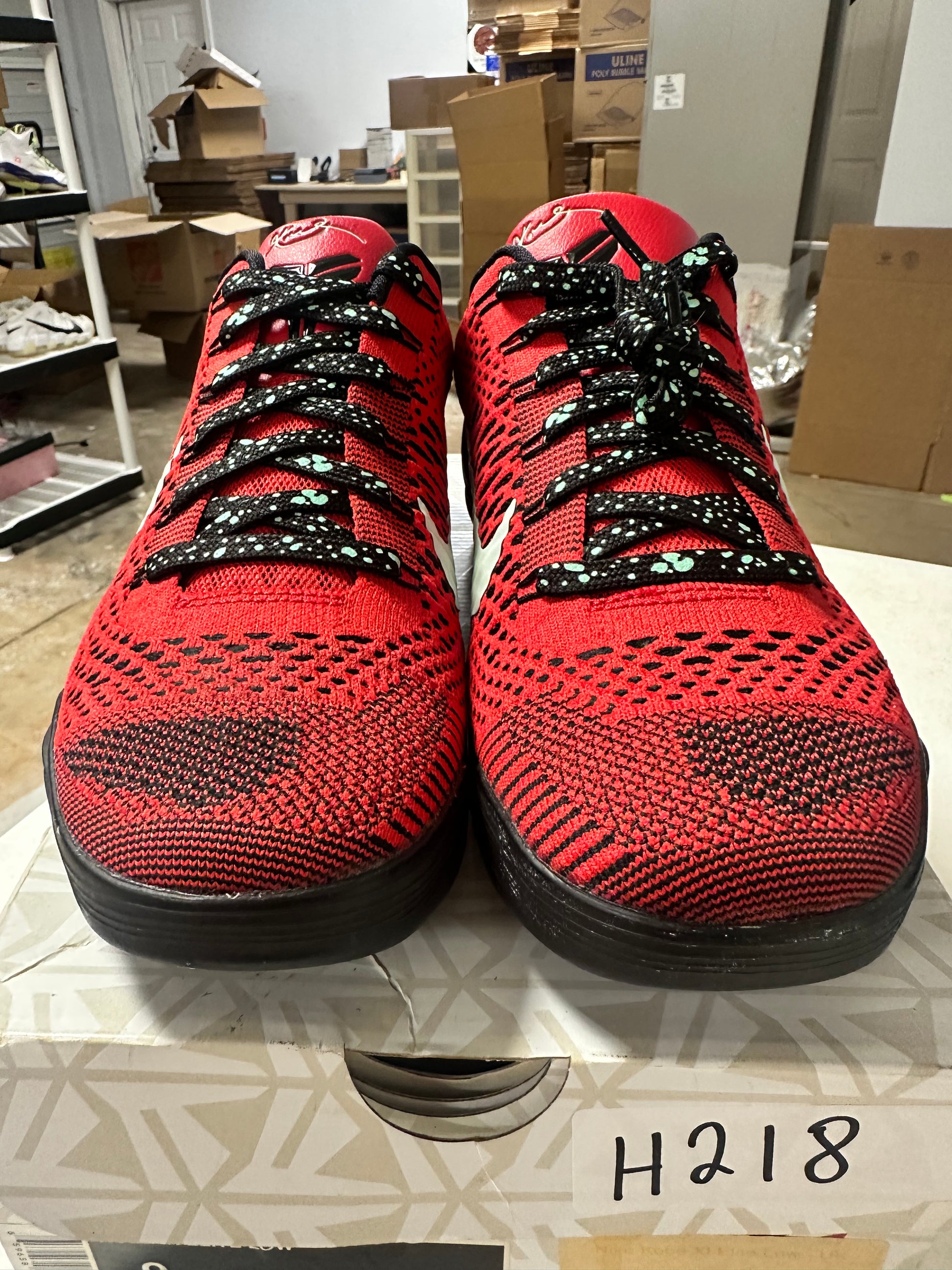 NIKE KOBE 9 ELITE LOW UNIVERSITY RED