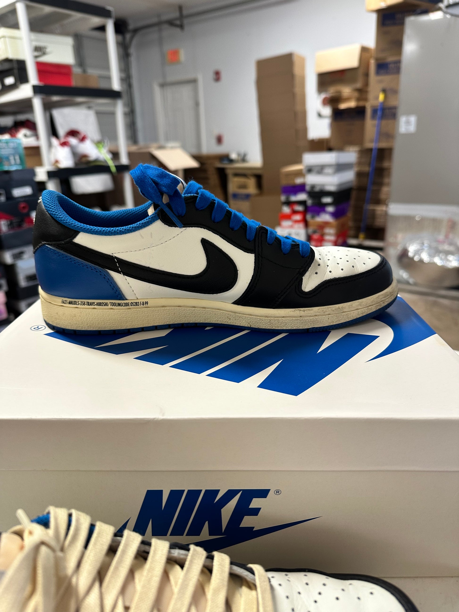 JORDAN 1 LOW TRAVIS SCOTT FRAGMENT