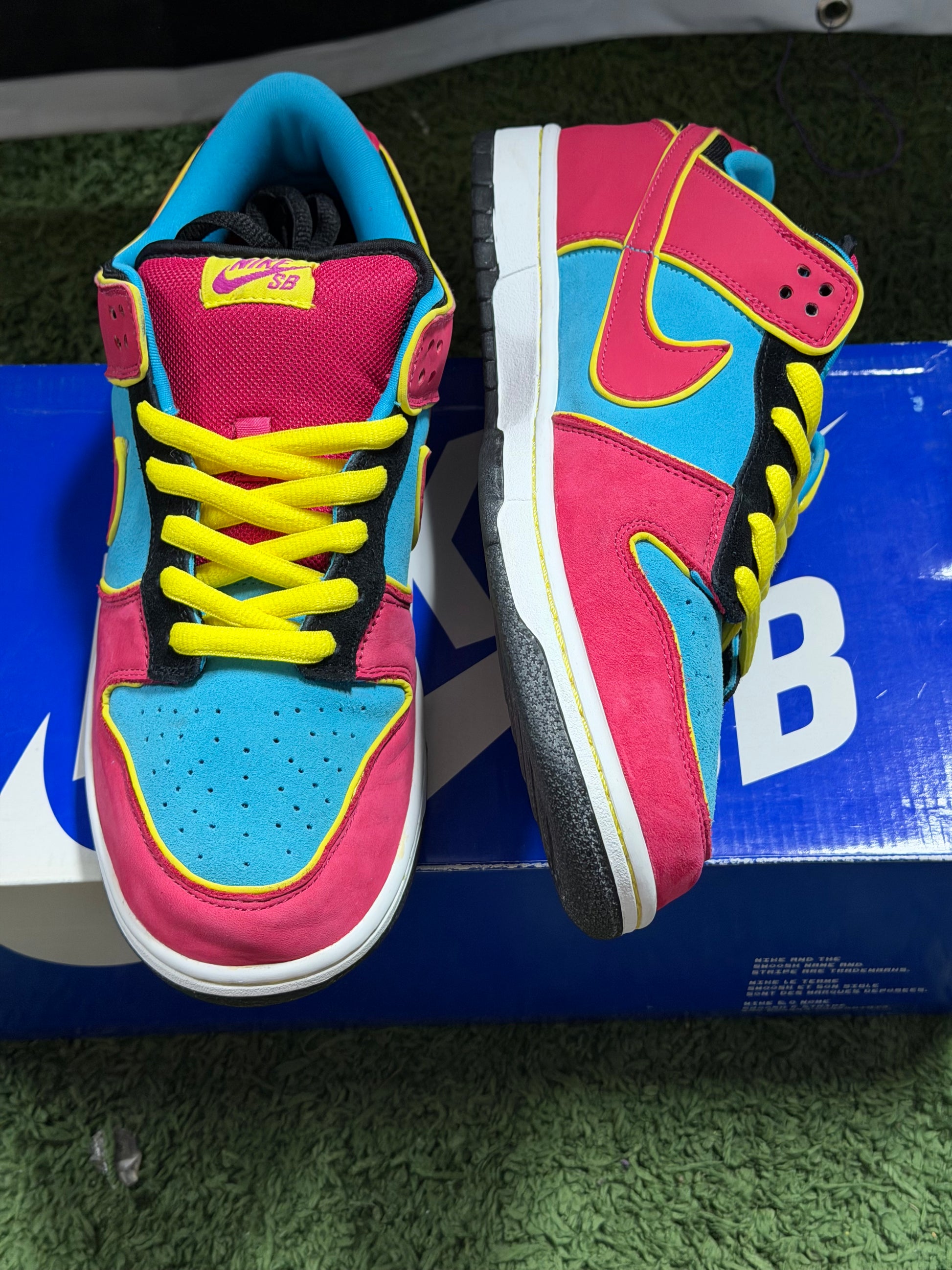 Nike SB Dunk Low Ms. Pacman