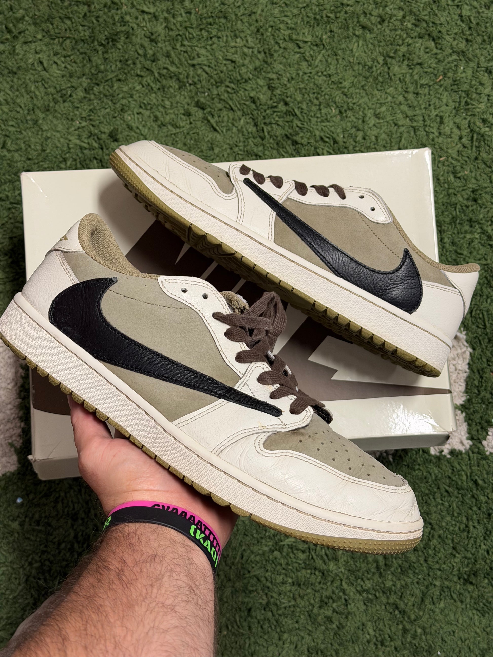Jordan 1 Retro Low Golf Travis Scott Neutral Olive