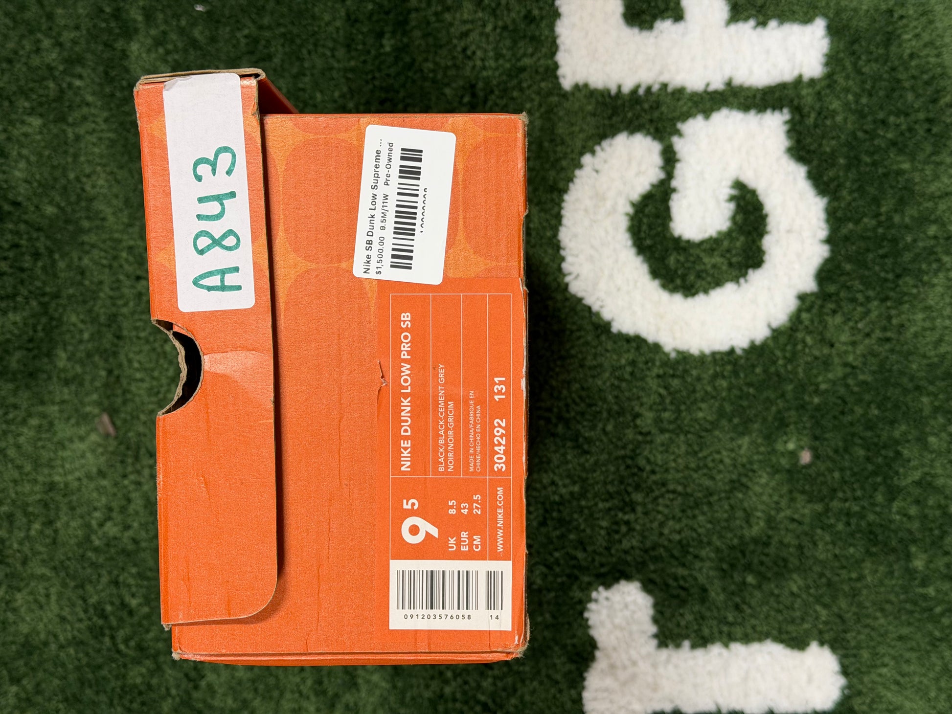 Nike SB Dunk Low Supreme Black Cement (2002)