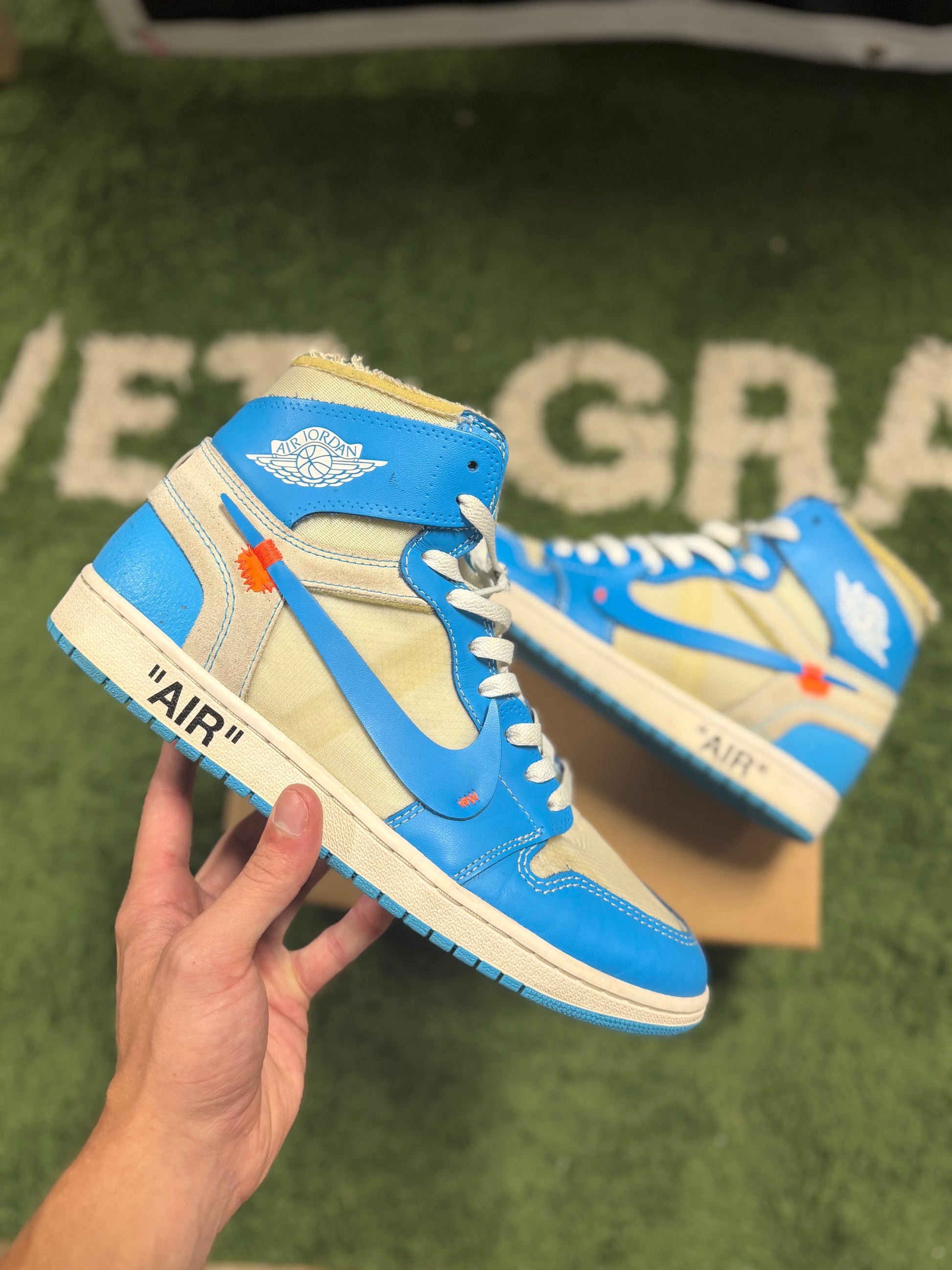 Jordan 1 Retro High Off-White University Blue