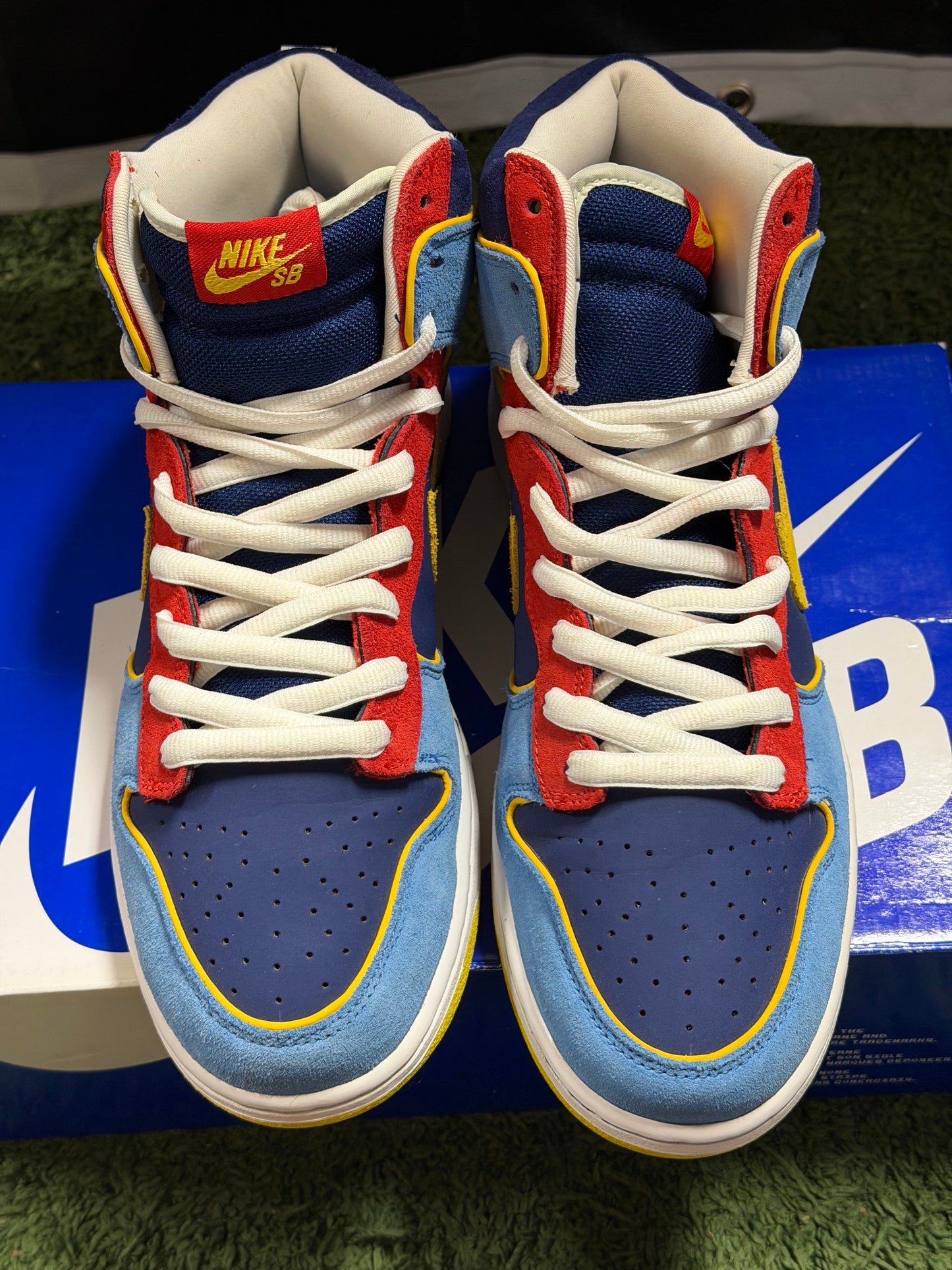 Nike SB Dunk High Pacman