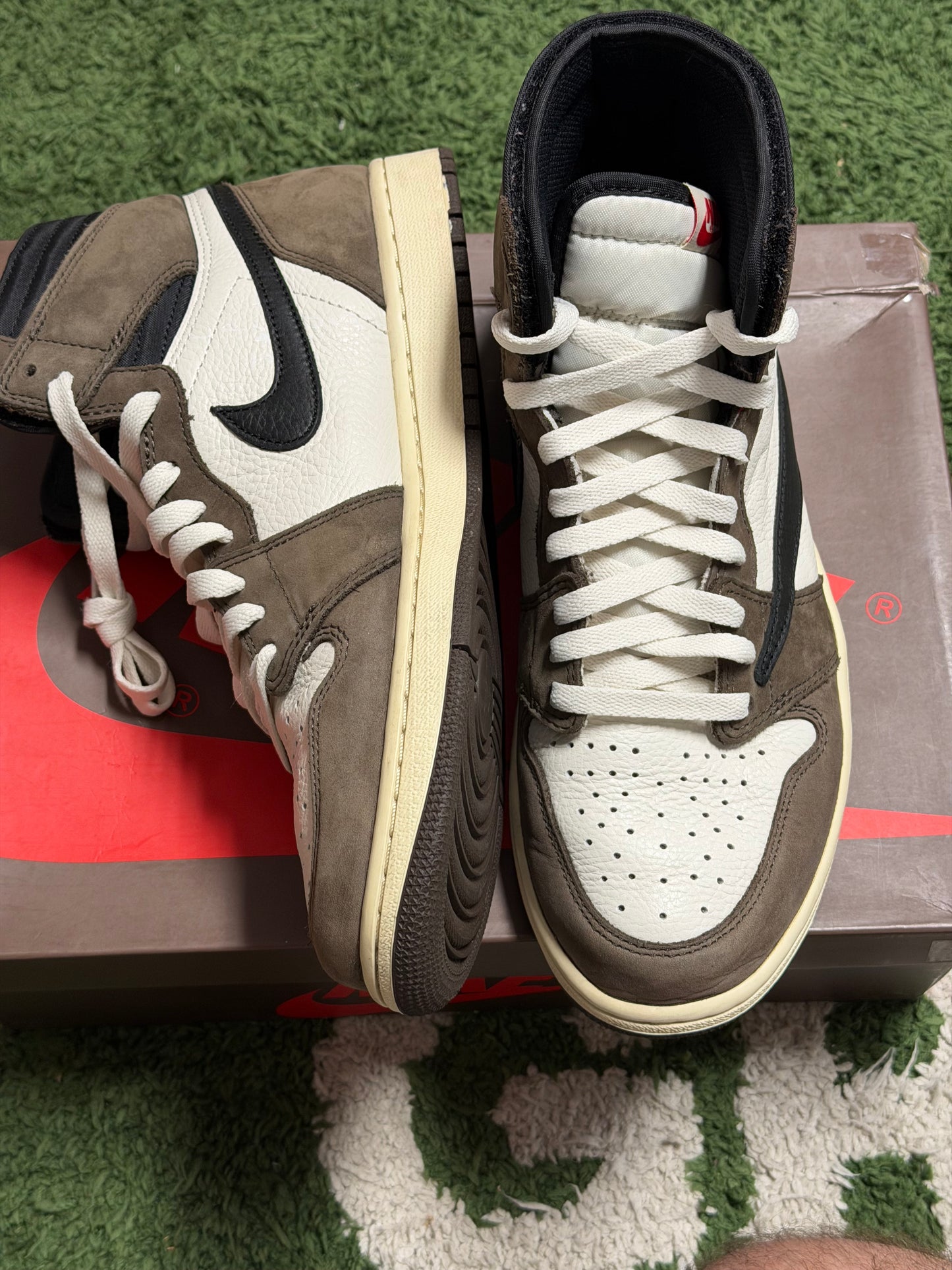 Jordan 1 Retro High OG SP Travis Scott Mocha