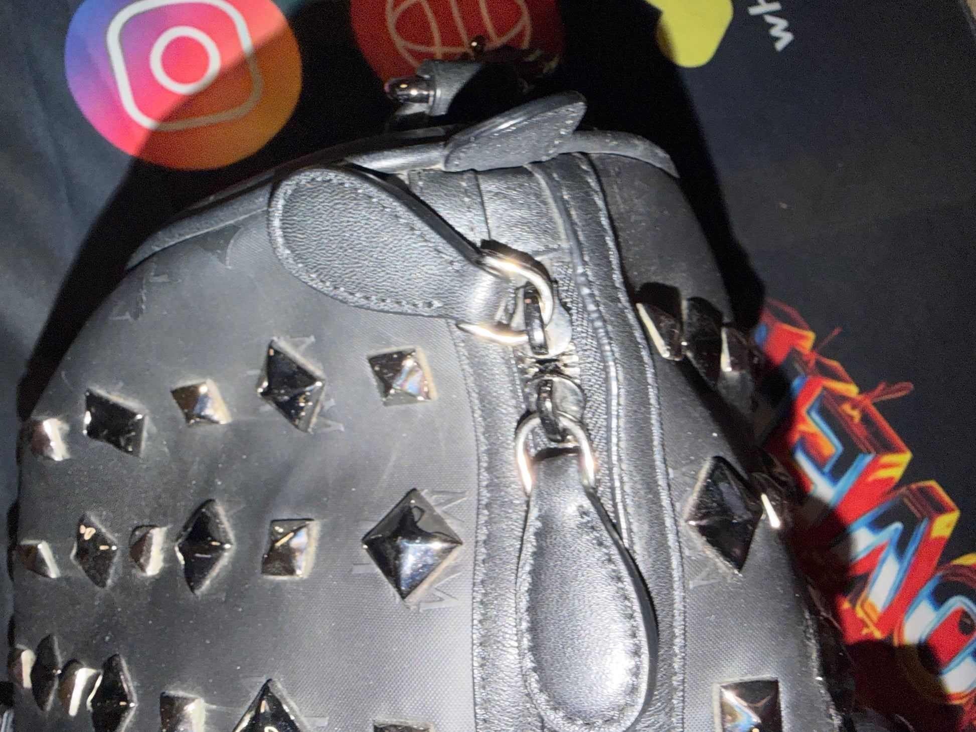 MCM STUDDED TRAVLER VISETOS