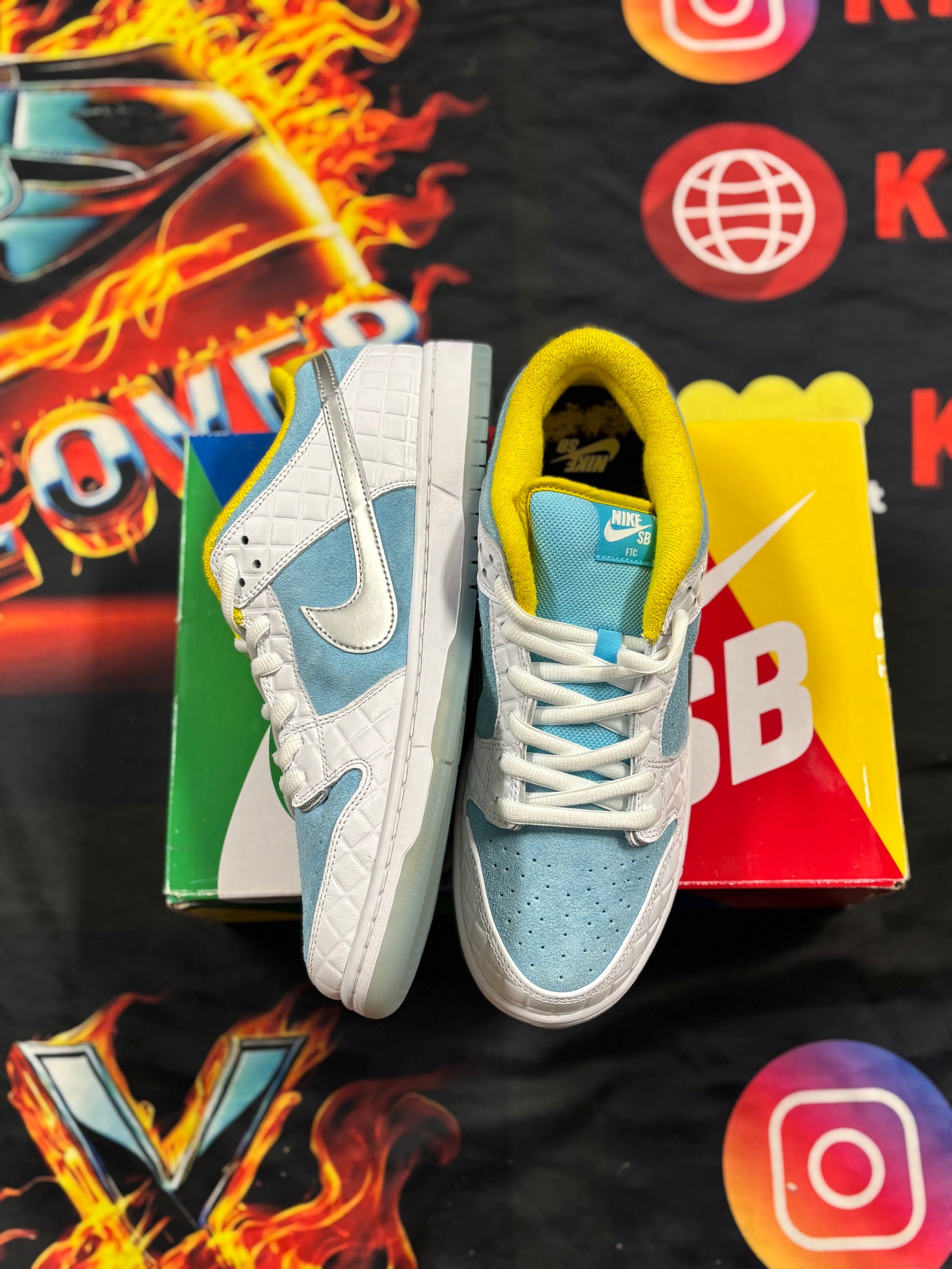 Nike SB Dunk Low FTC Lagoon Pulse