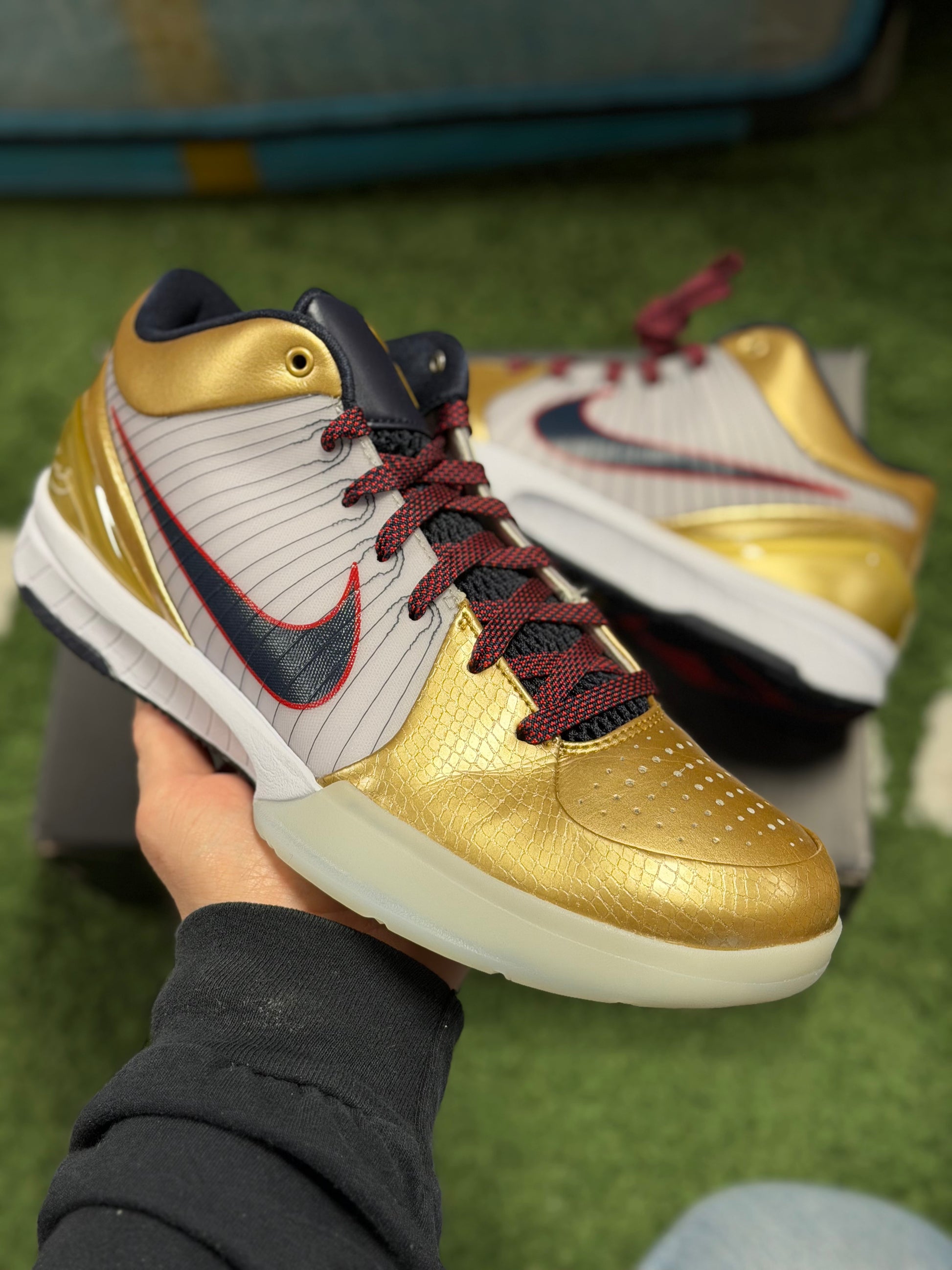 NIKE KOBE 4 GOLD MEDAL (2024)