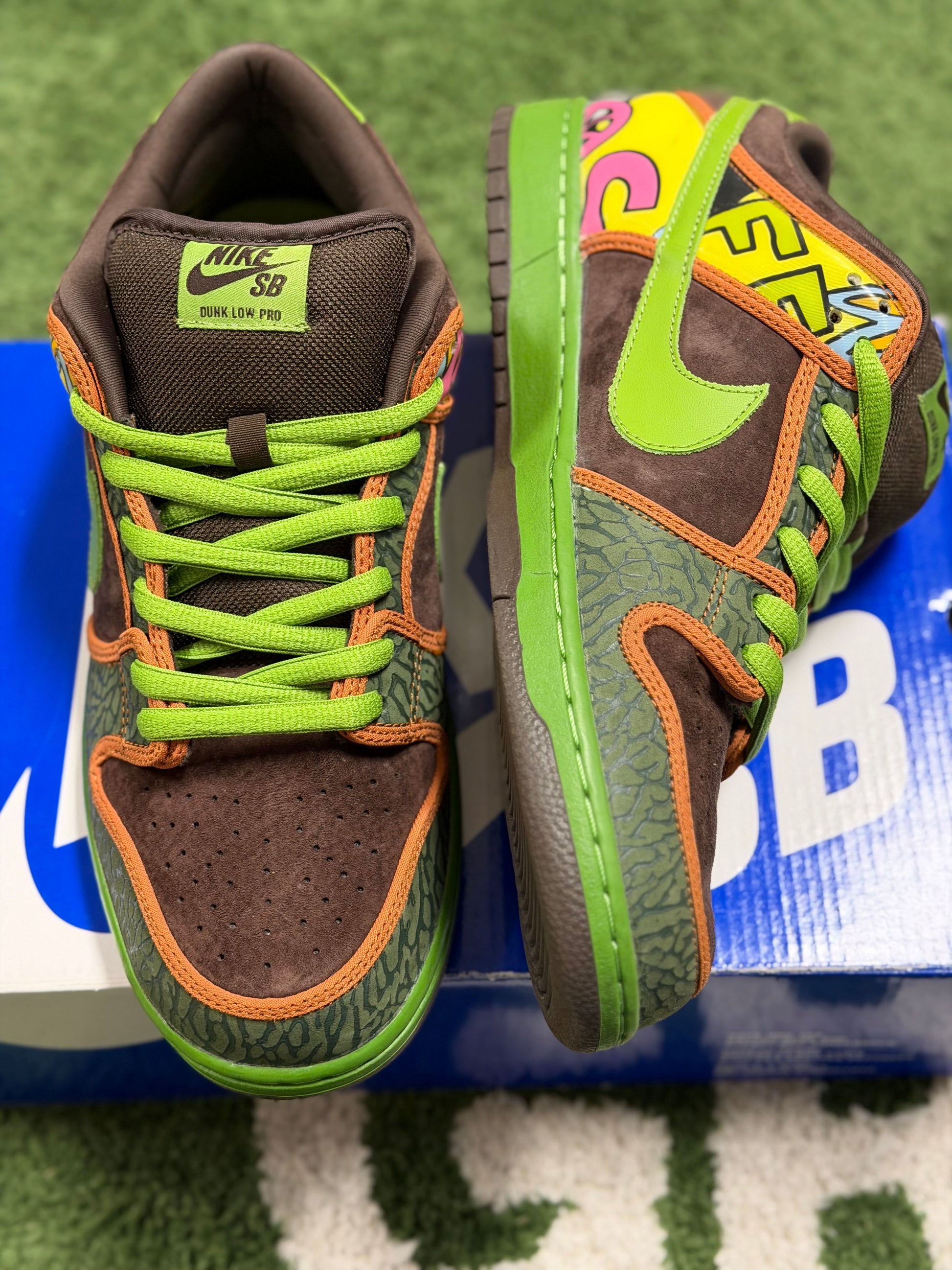 Nike SB Dunk Low De La Soul (2015)