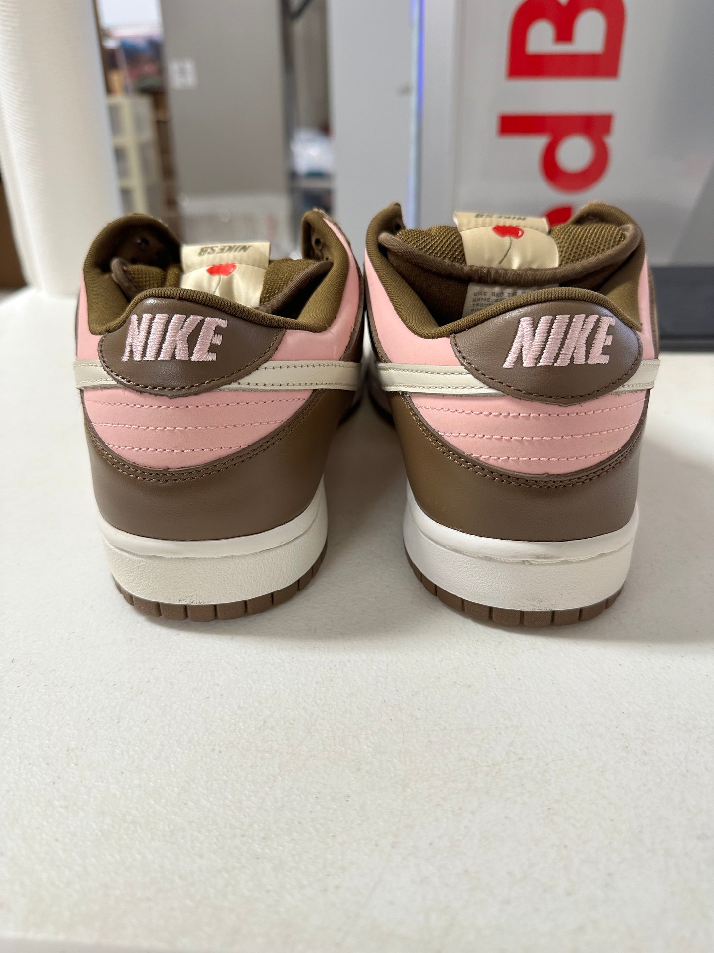 NIKE SB DUNK LOW STUSSY CHERRY