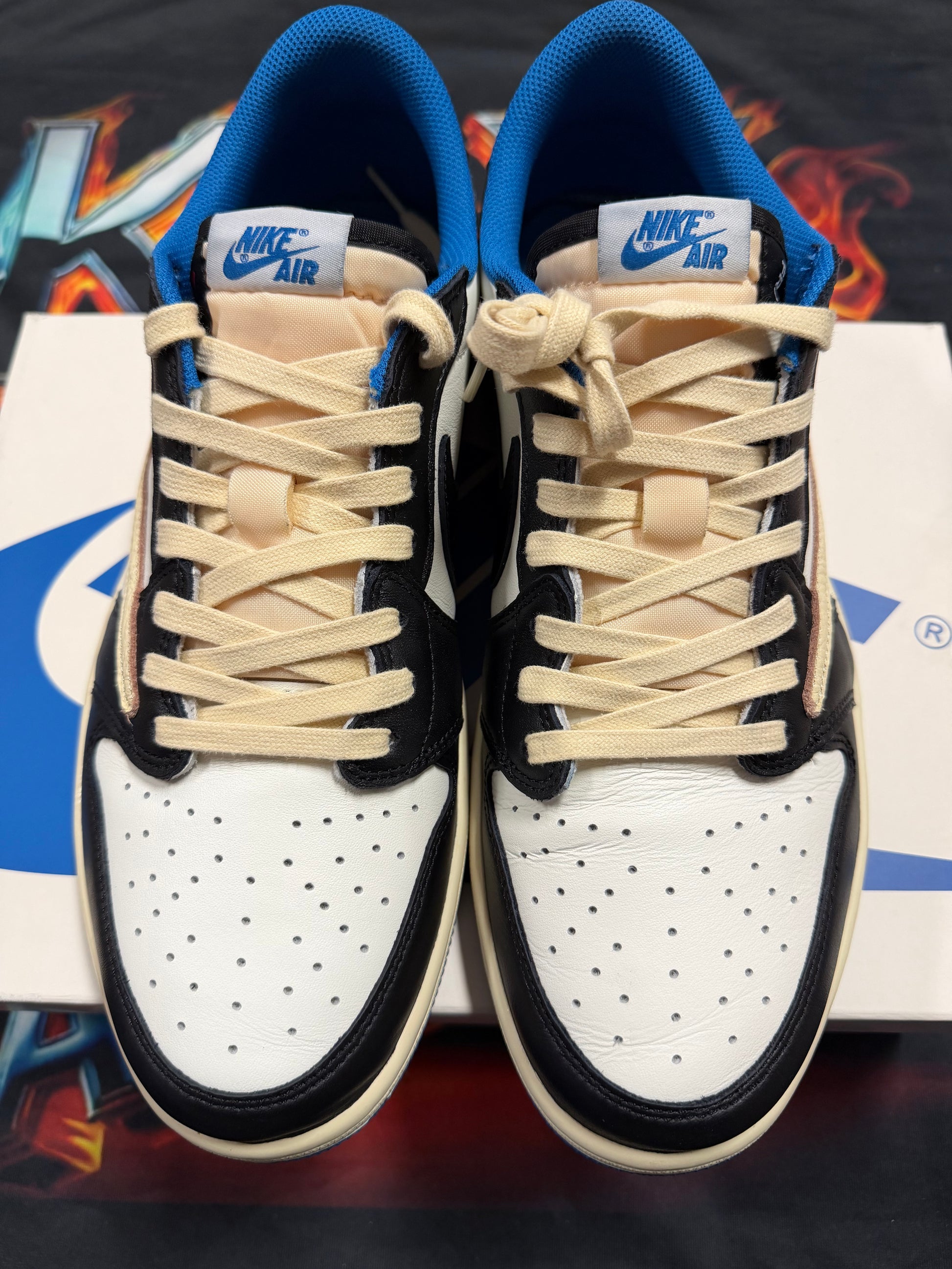 Jordan 1 Retro Low OG SP Fragment x Travis Scott