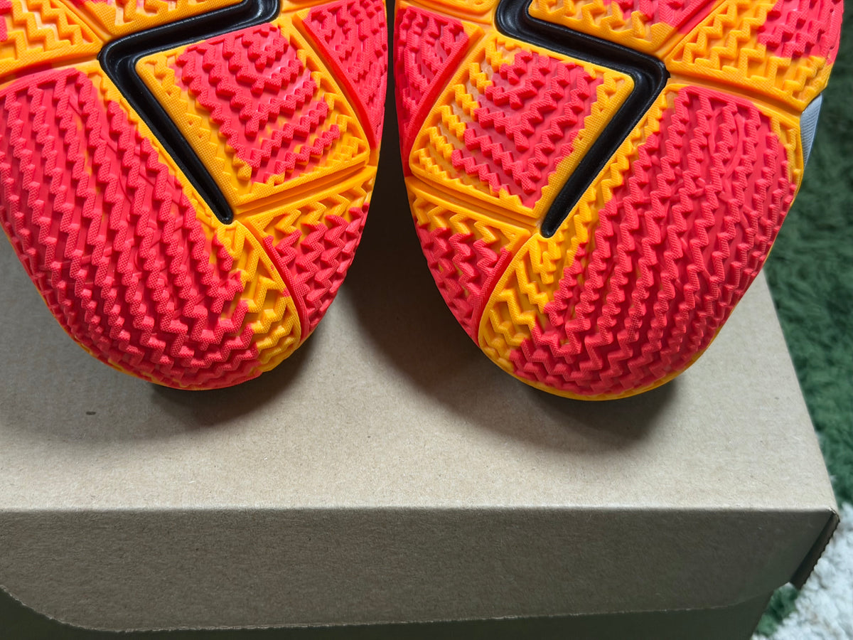 Nike Kyrie 4 The Academy (PROMO SAMPLE)