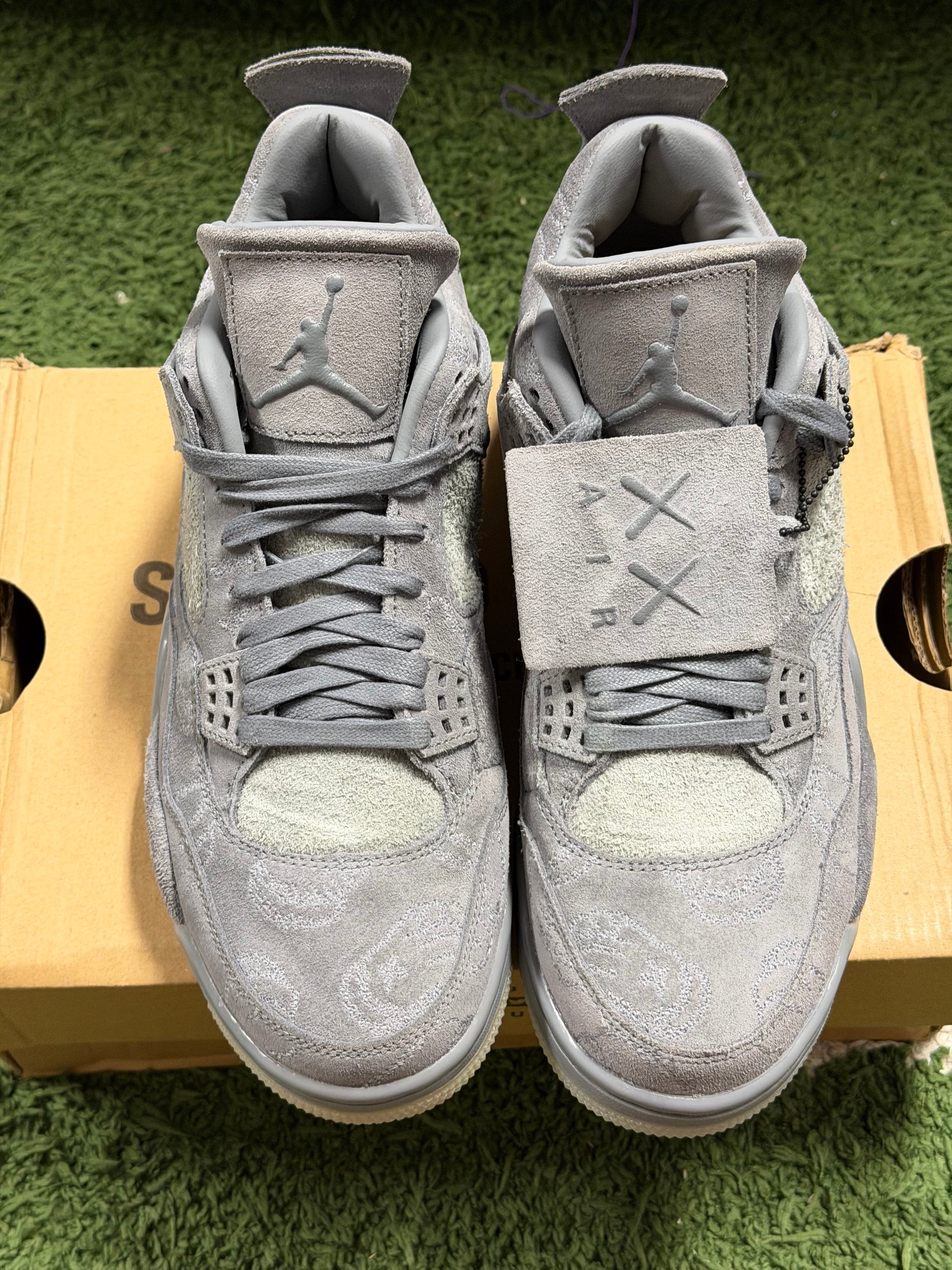 Jordan 4 Retro Kaws