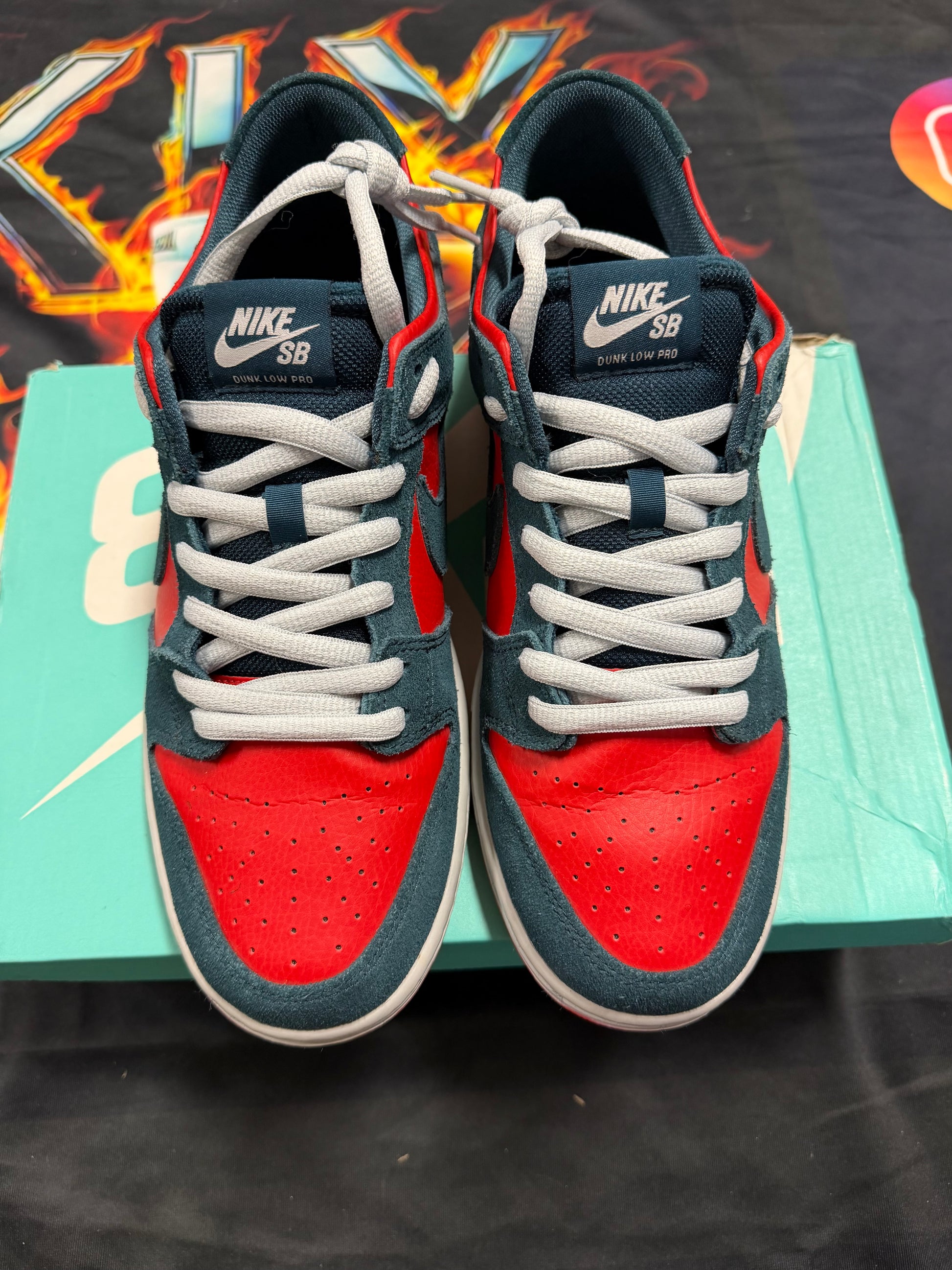 NIKE SB DUNK LOW REVERSE SHARK