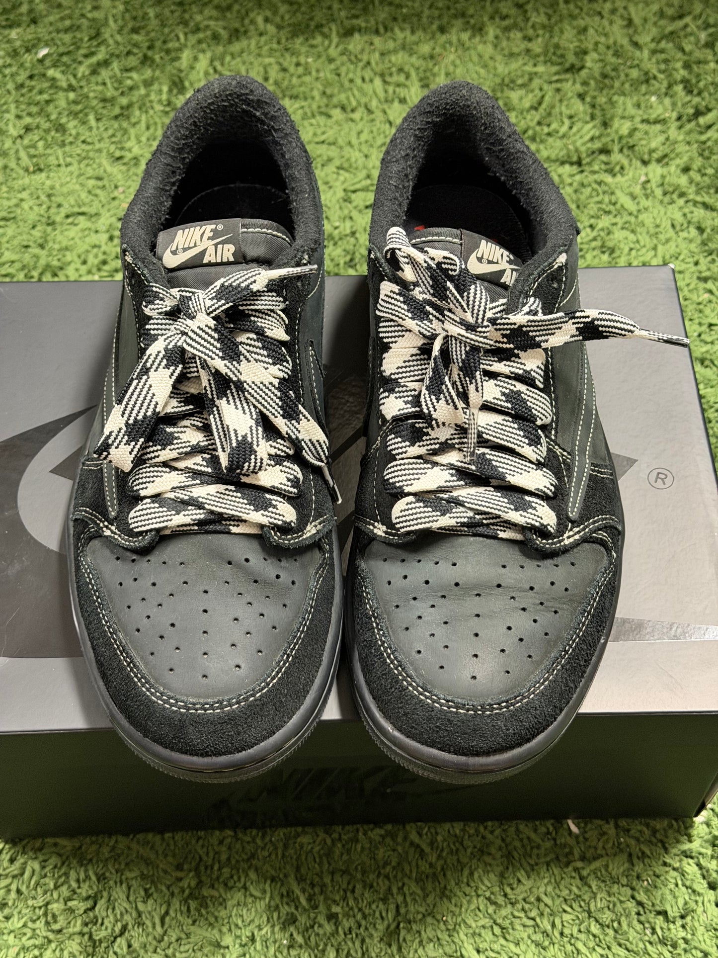 Jordan 1 Retro Low OG SP Travis Scott Black Phantom