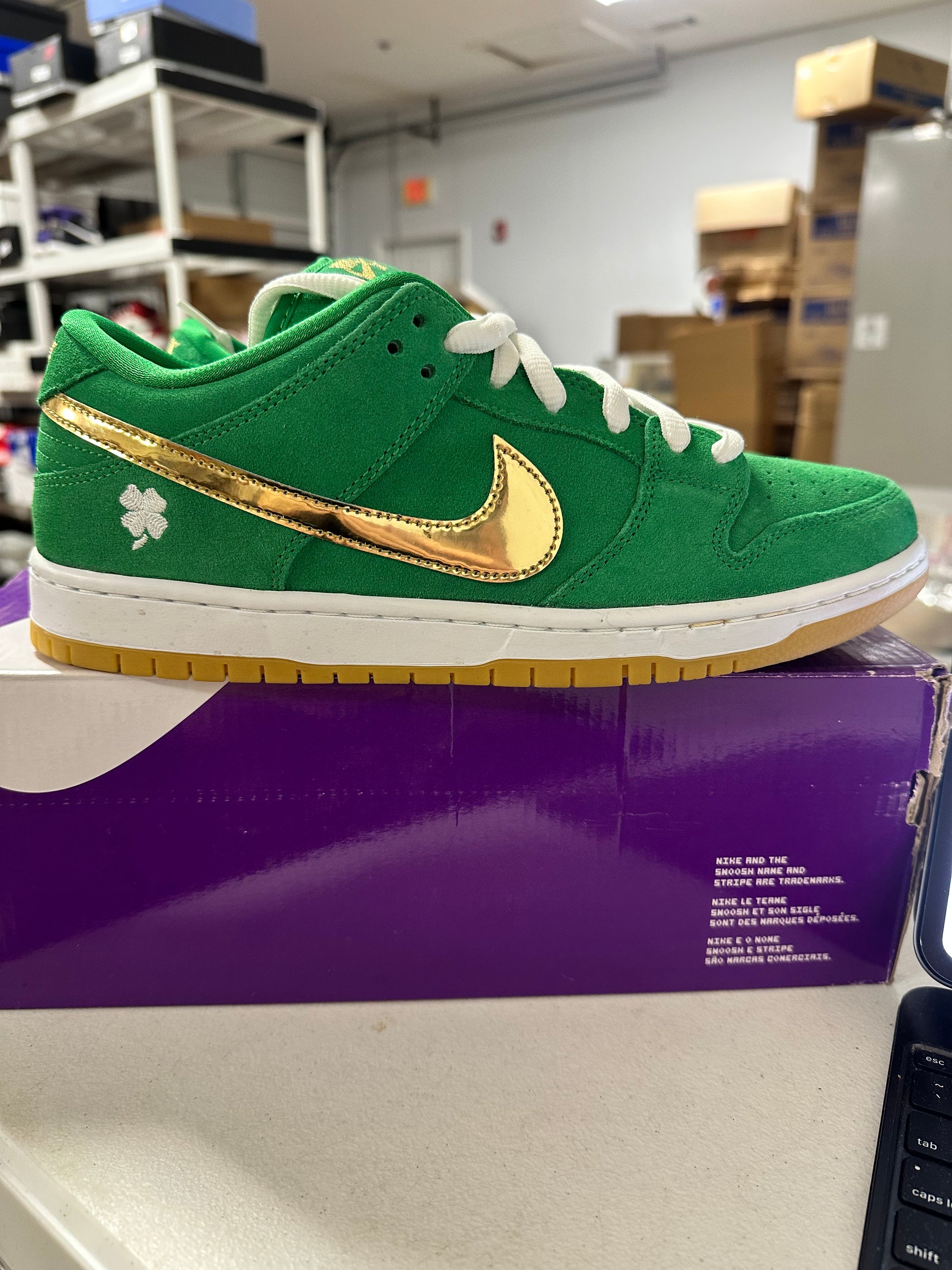 NIKE SB DUNK LOW ST. PATRICKS DAY