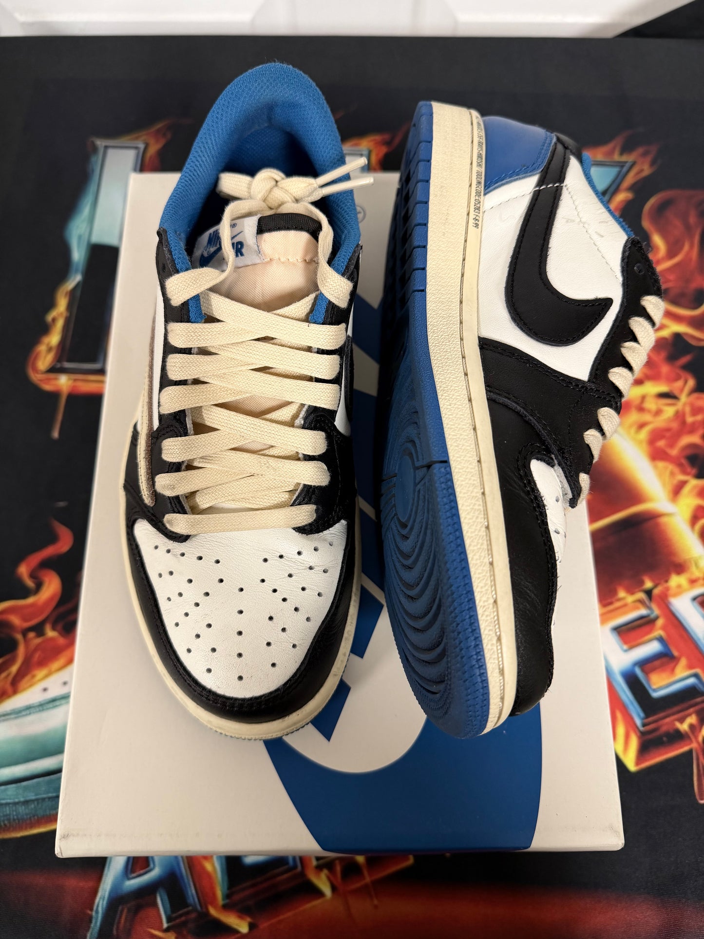 JORDAN 1 LOW TRAVIS SCOTT FRAGMENT