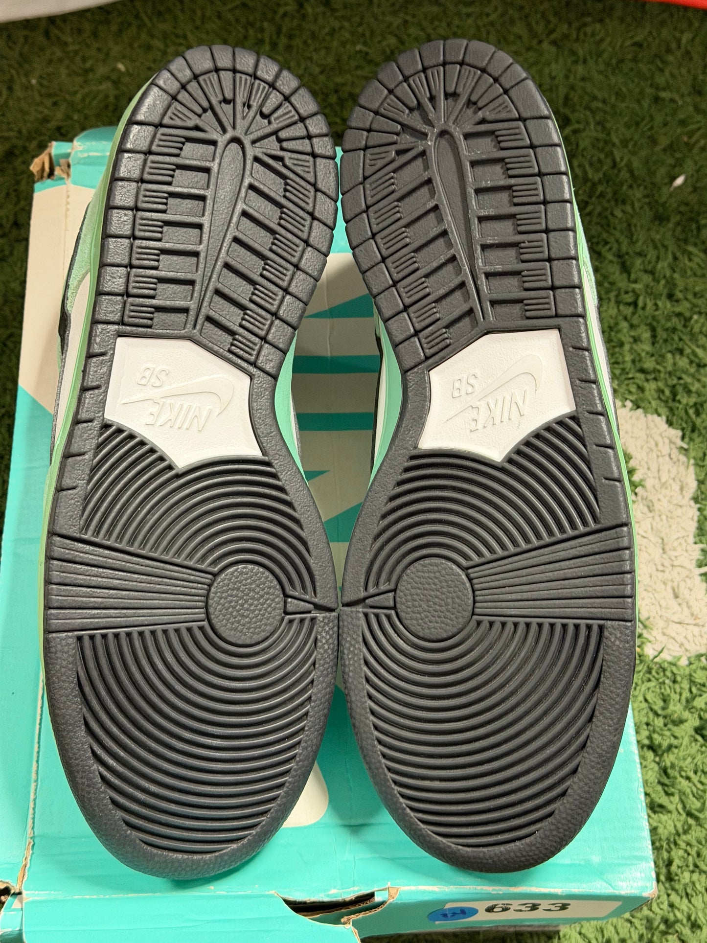Nike SB Dunk Low Sea Crystal