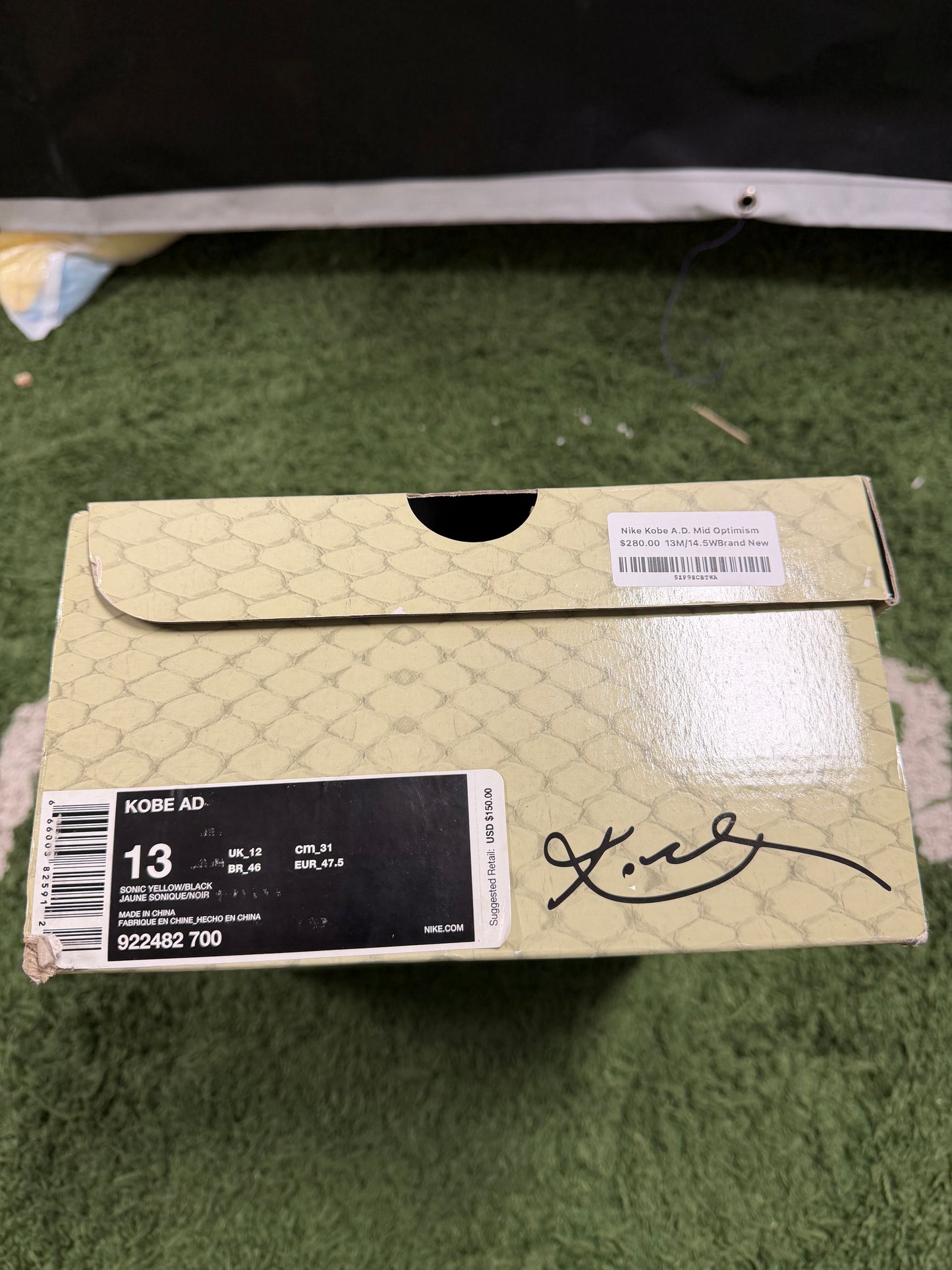 Nike Kobe A.D. Mid Optimism