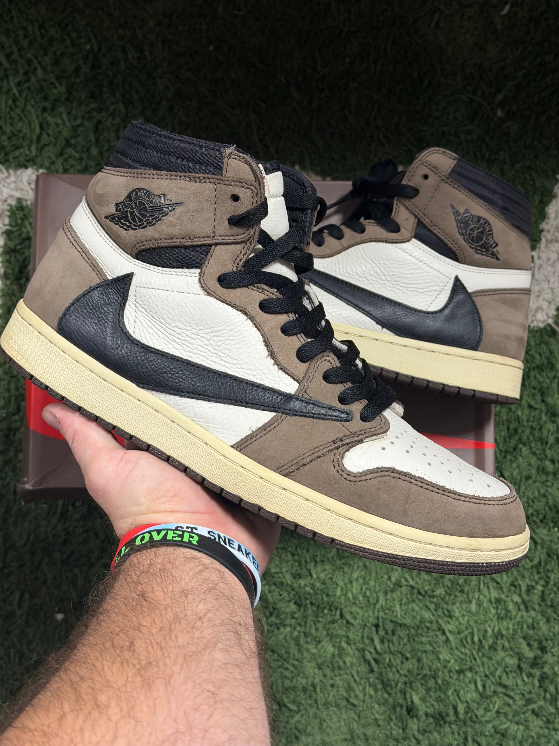 Jordan 1 Retro High OG SP Travis Scott Mocha