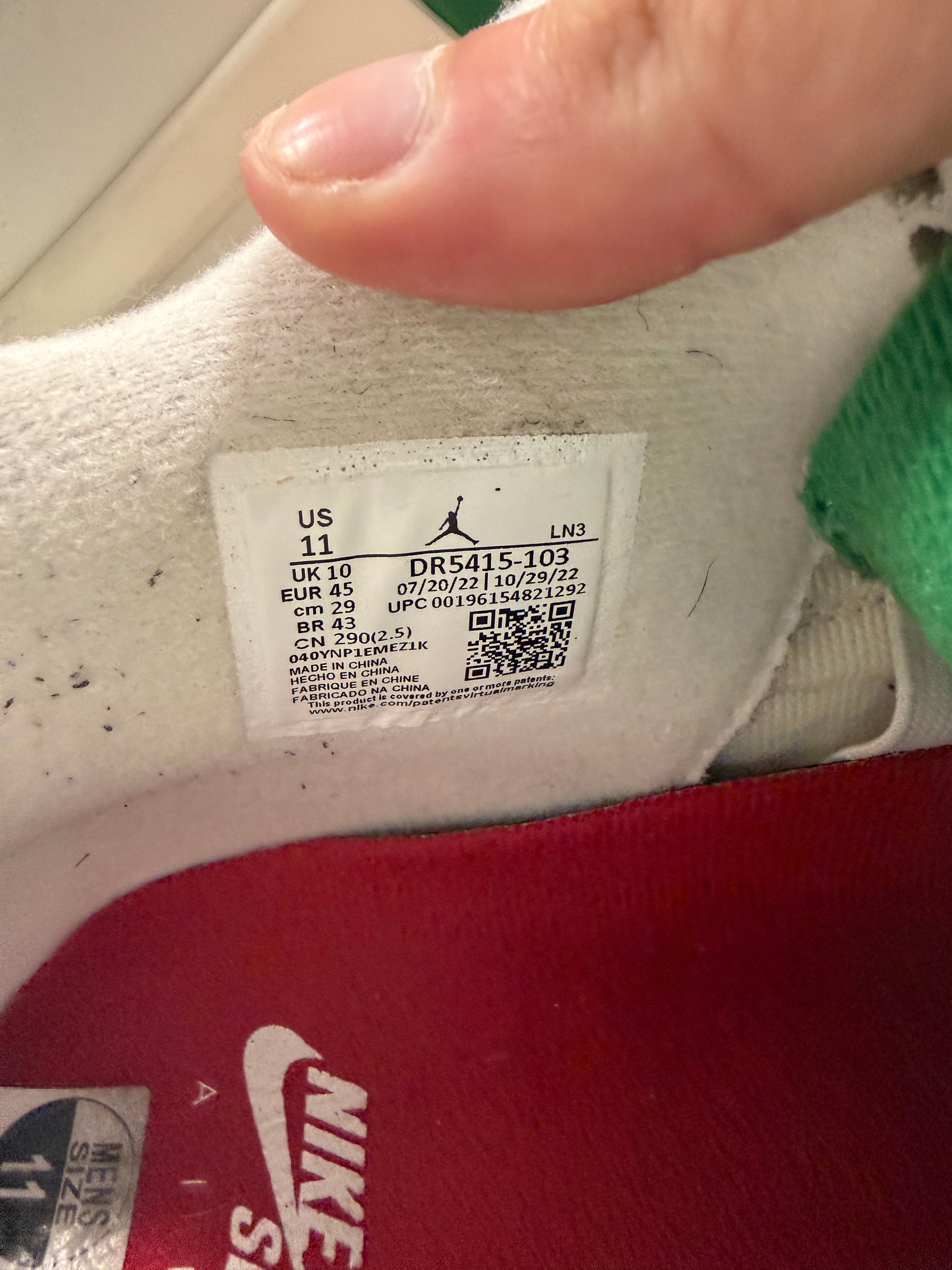 Jordan 4 Retro SB Pine Green
