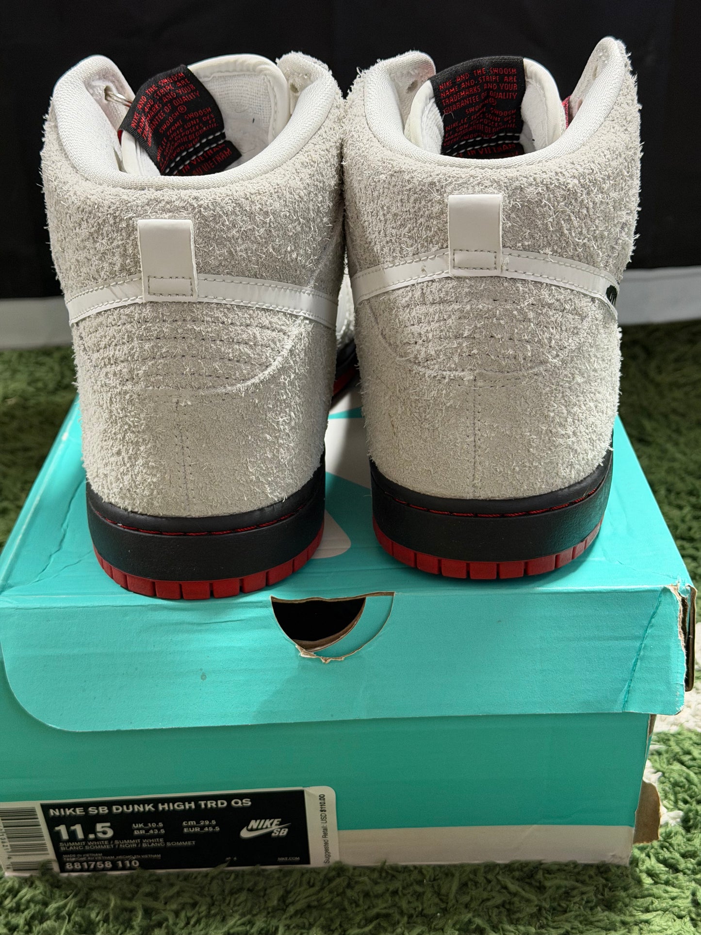 Nike SB Dunk High Wolf In Sheep's Clothing (Deluxe Set W/ Accessories)