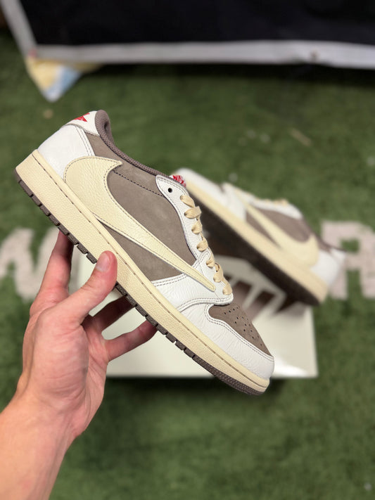 Jordan 1 Retro Low OG SP Travis Scott Reverse Mocha