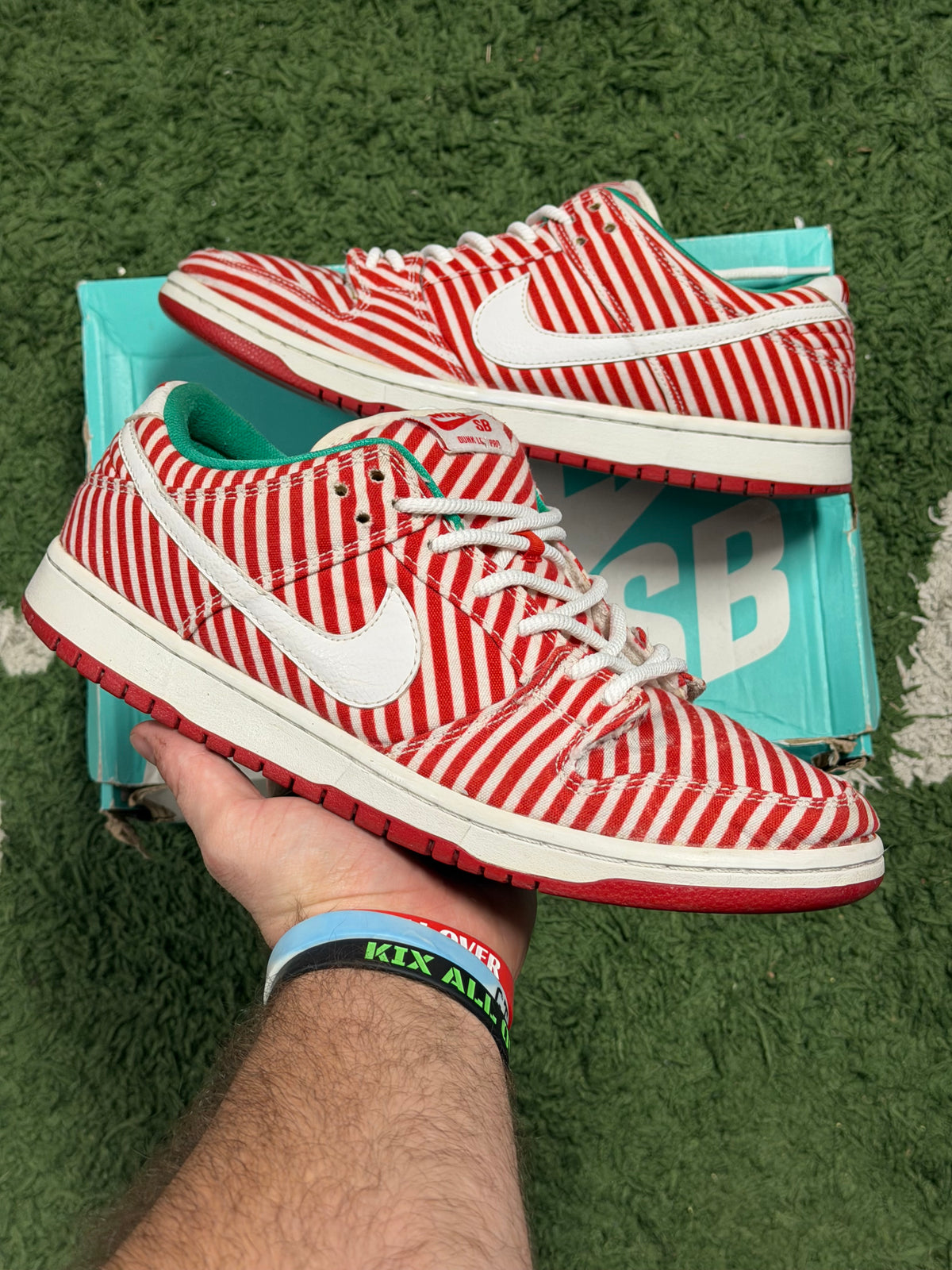 Nike SB Dunk Low Candy Cane