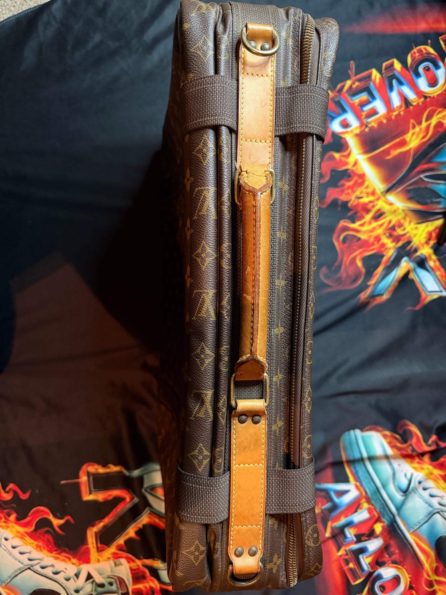 LOUIS VUITTION MONOGRAM SATELITE 53 SUITCASE