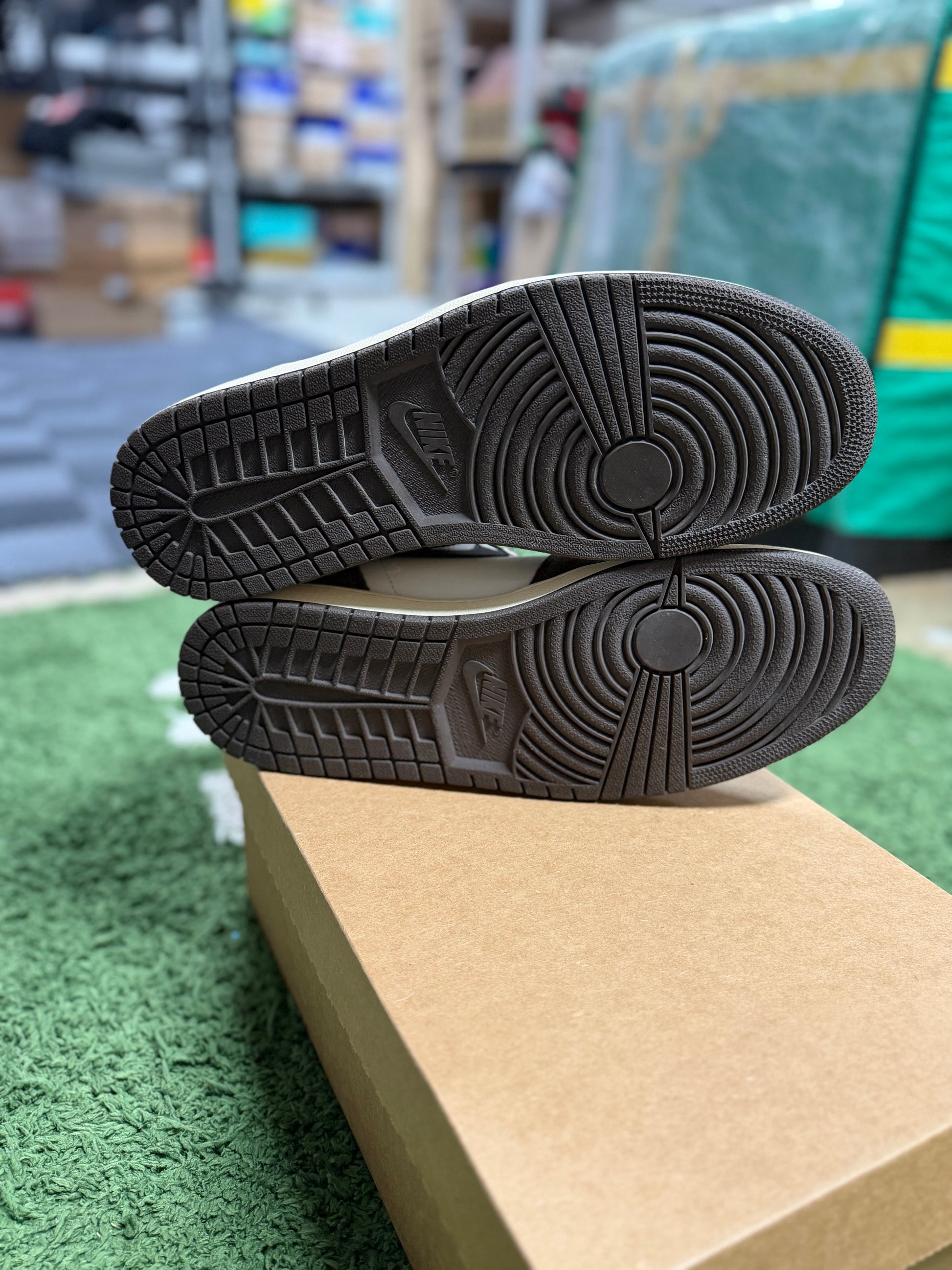 Jordan 1 Retro High OG SP Travis Scott Mocha