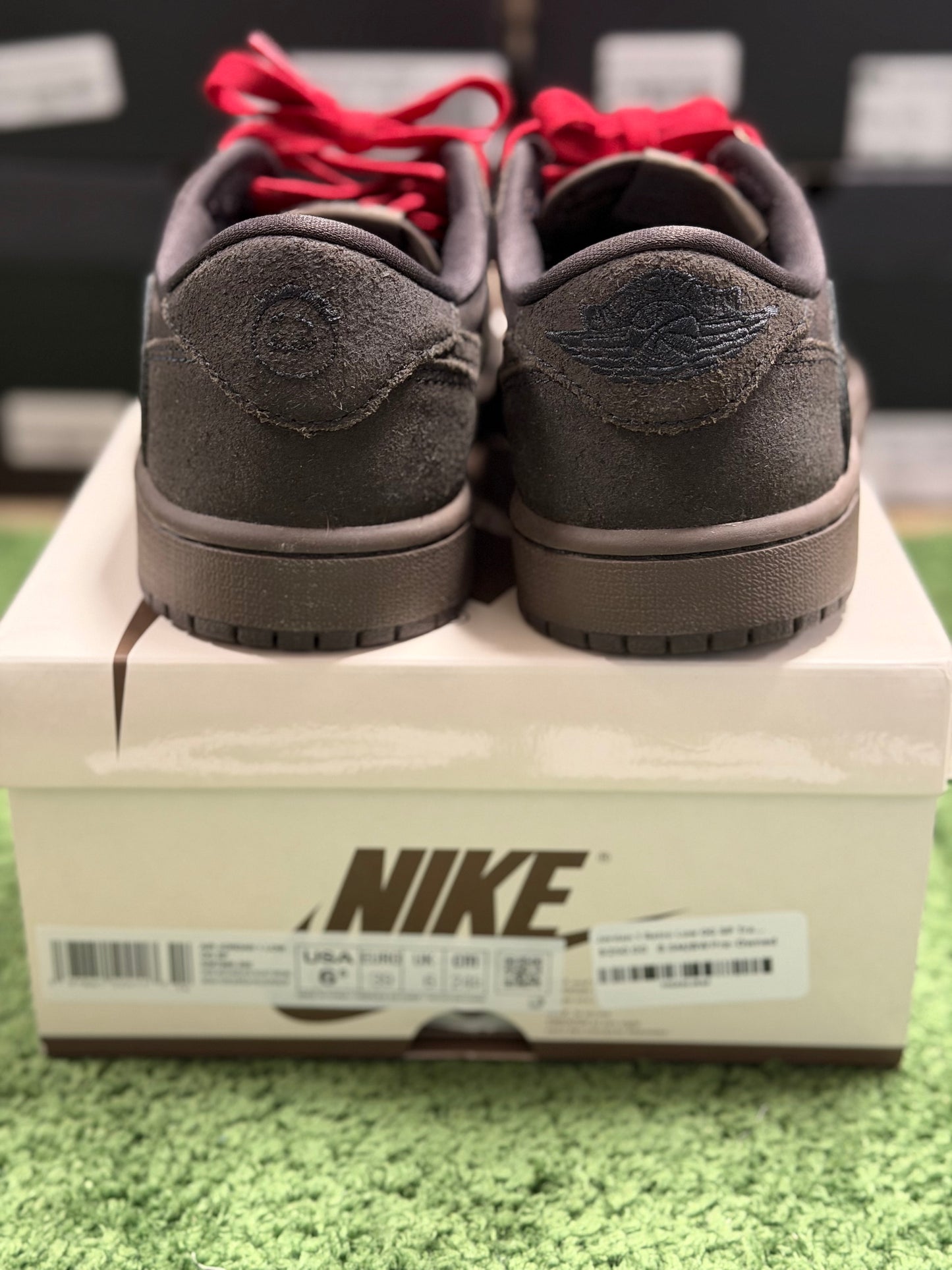 Jordan 1 Retro Low OG SP Travis Scott Velvet Brown