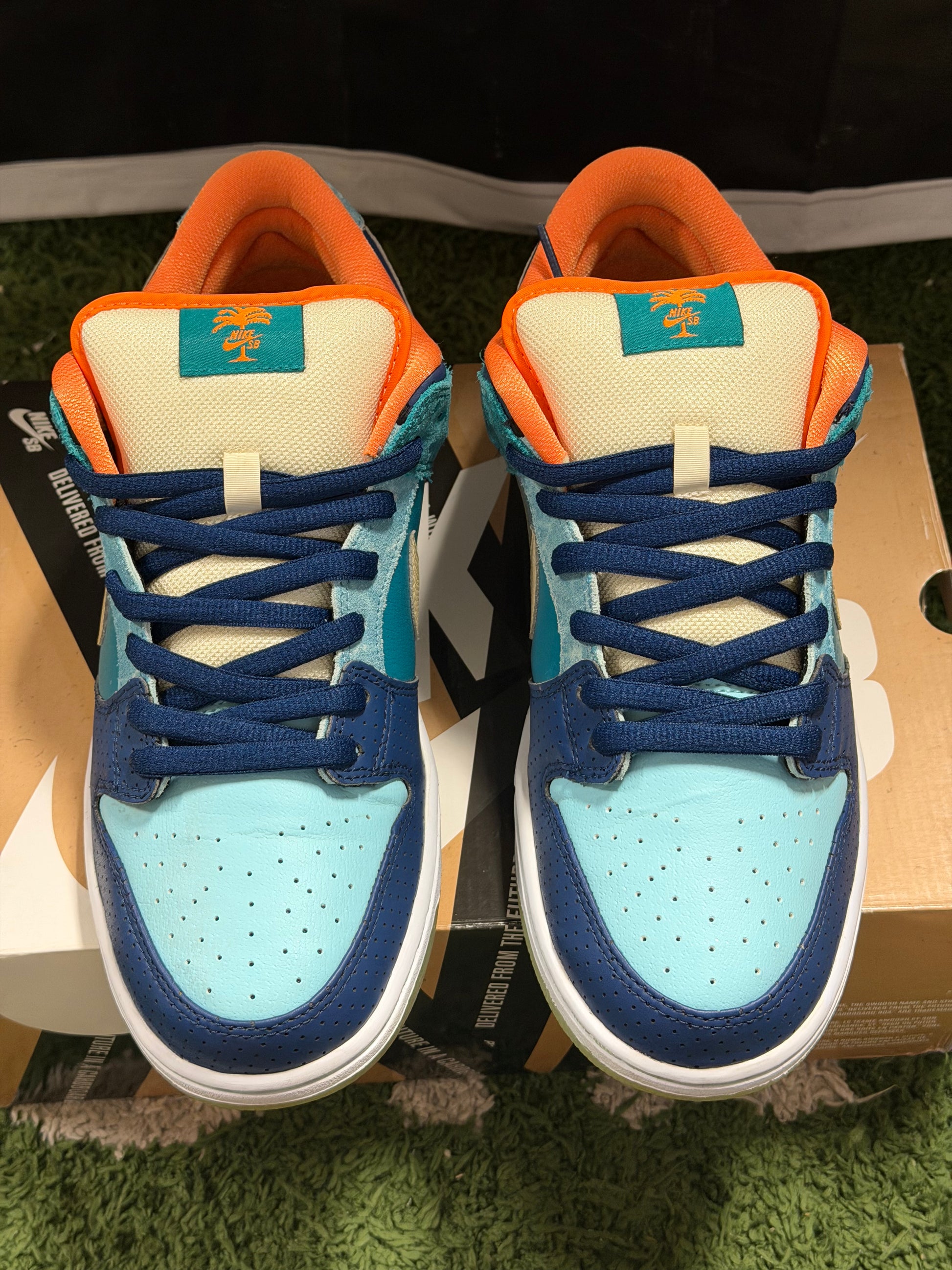 Nike SB Dunk Low MIA Skate Shop